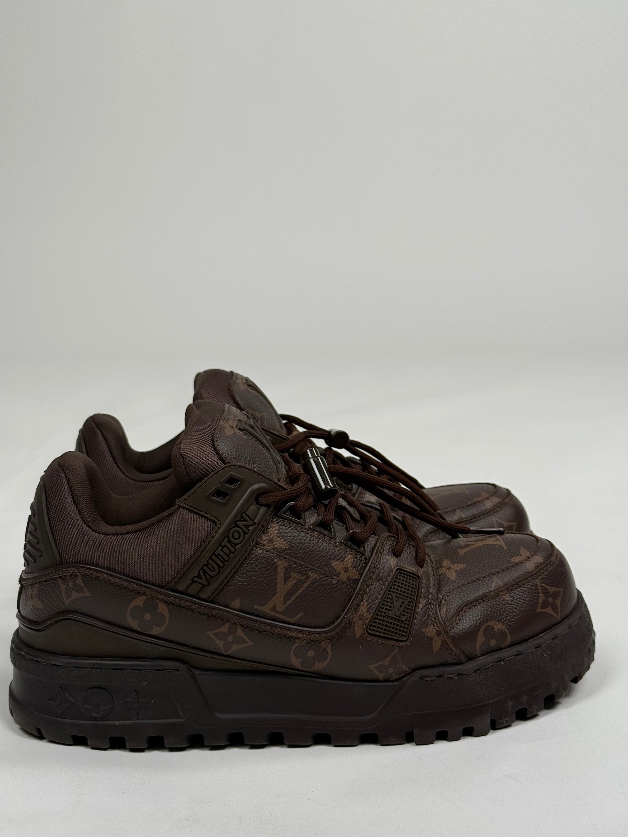 Louis Vuitton trainer maxi Size 7.5=41.5 veste 42.5 marroni