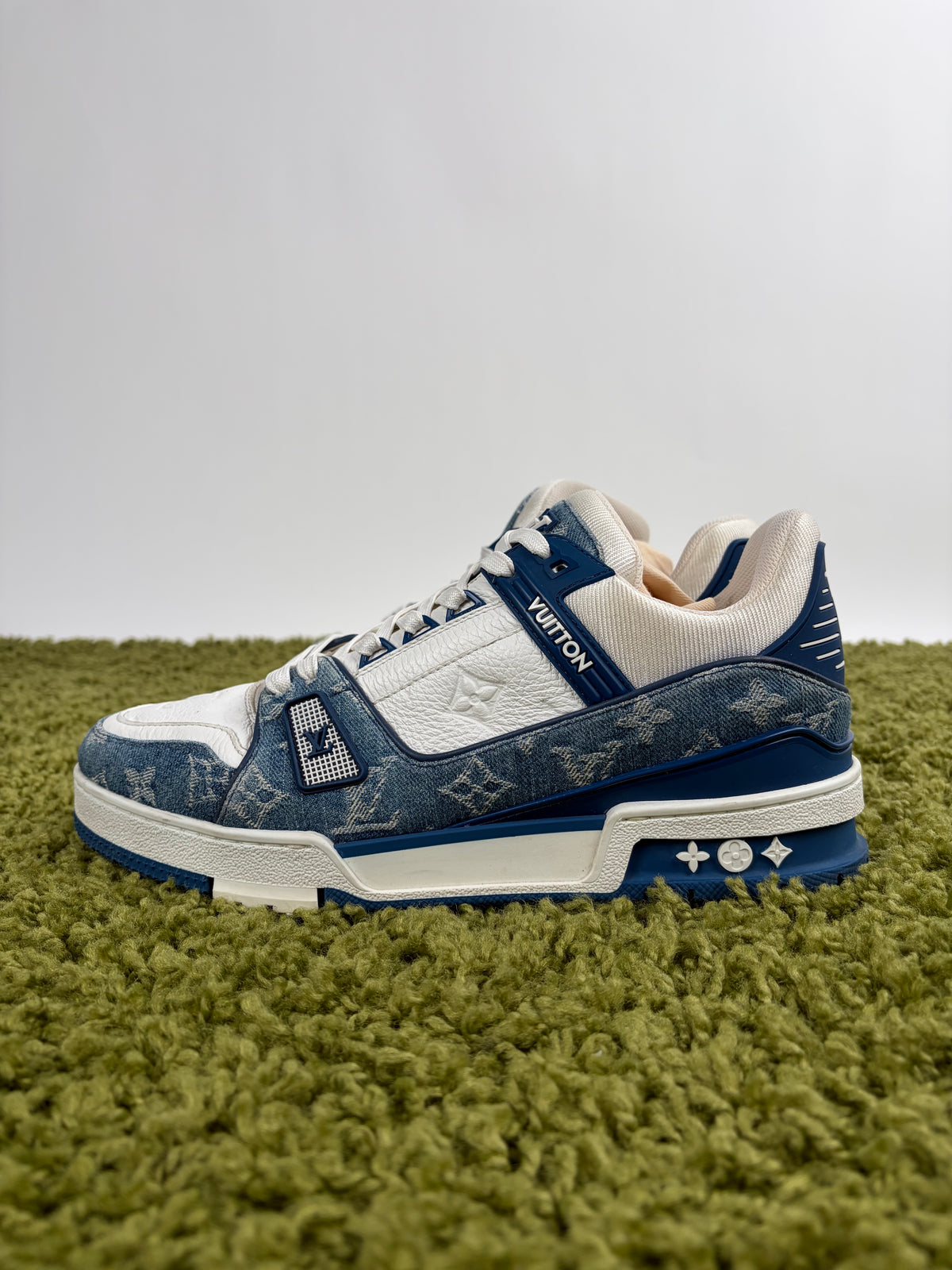 Louis Vuitton Trainer In Denim Blu 7.5