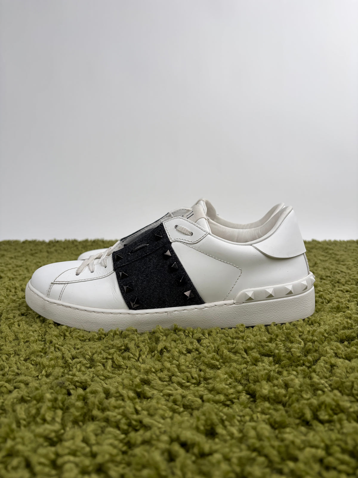 Valentino Garavani Rockstud Bianca 43