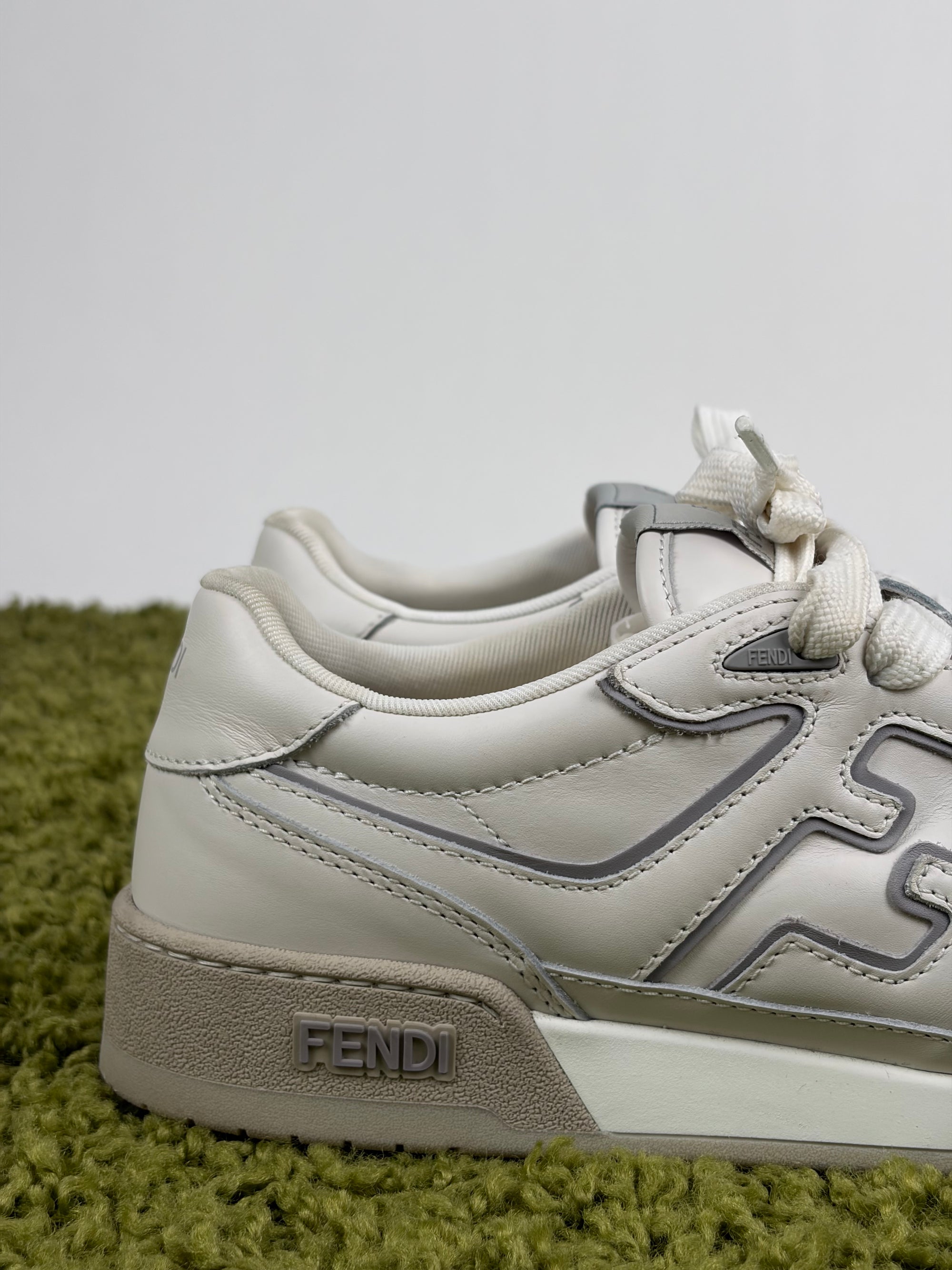 Scarpe Fendi Size 6=40 bianche