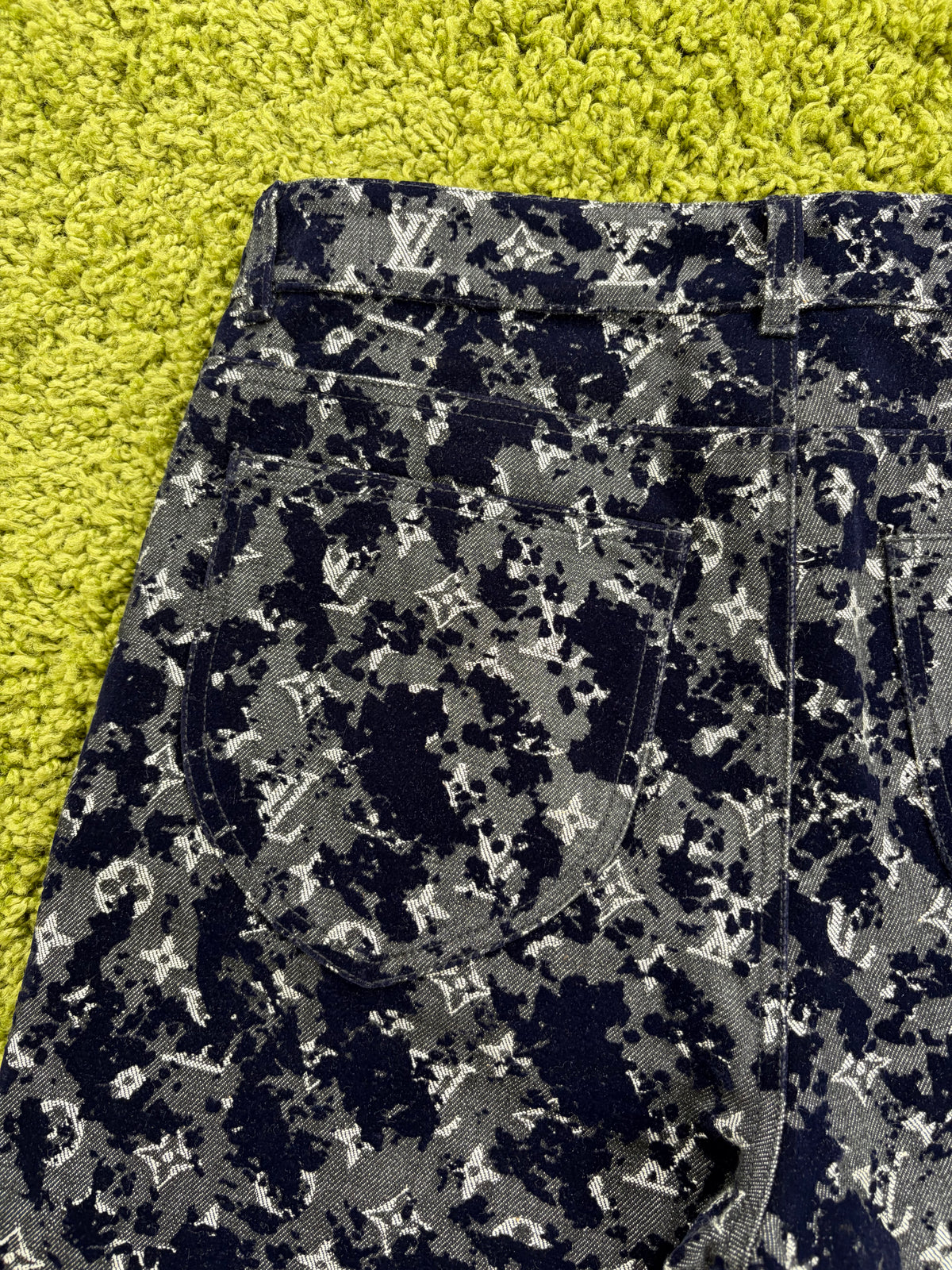 Jeans Louis Vuitton Monogram Flock Seasonal Multicolor 32
