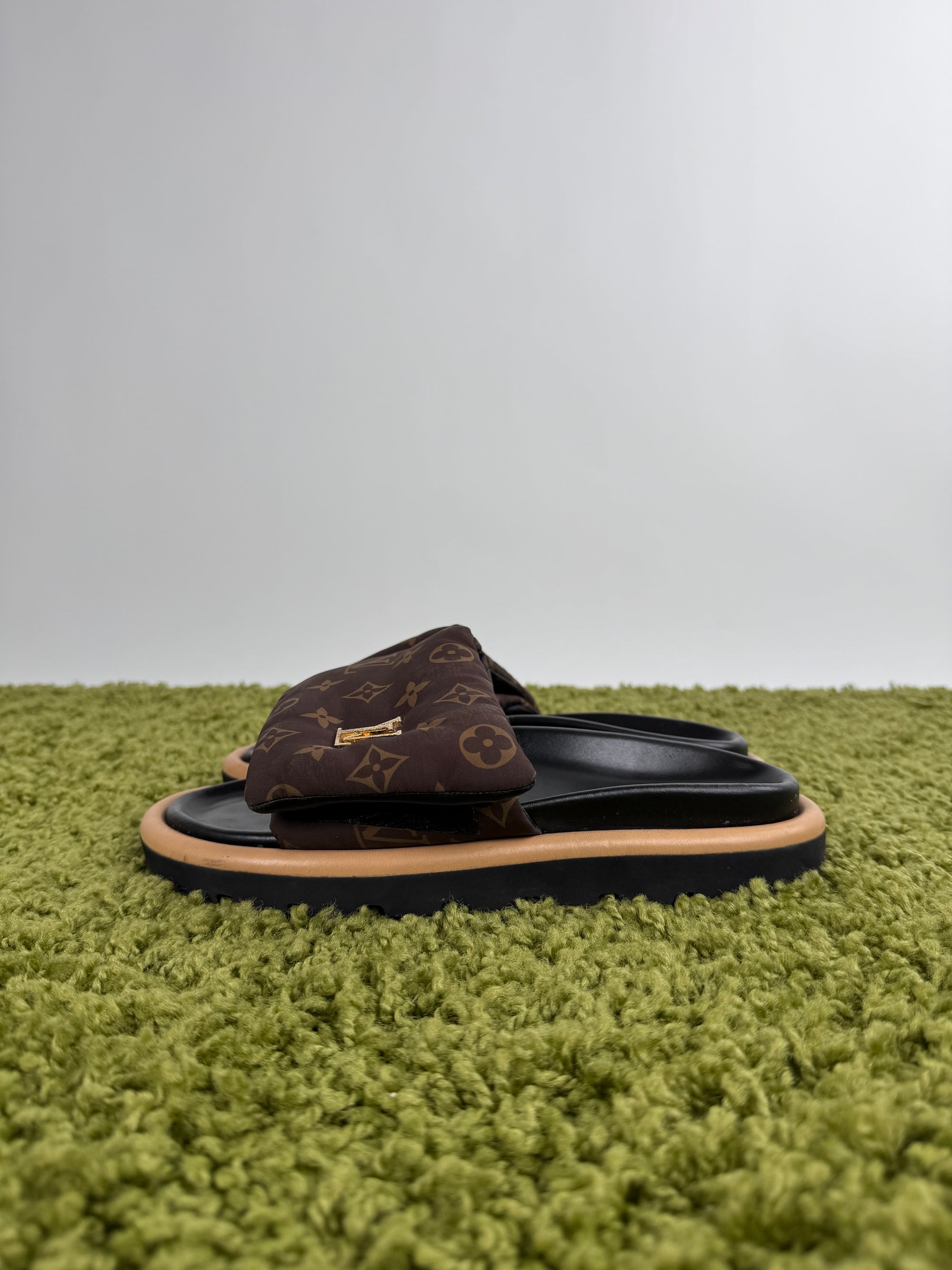 Mule Bassa Pule Pillow Louis Vuitton Marrone 40