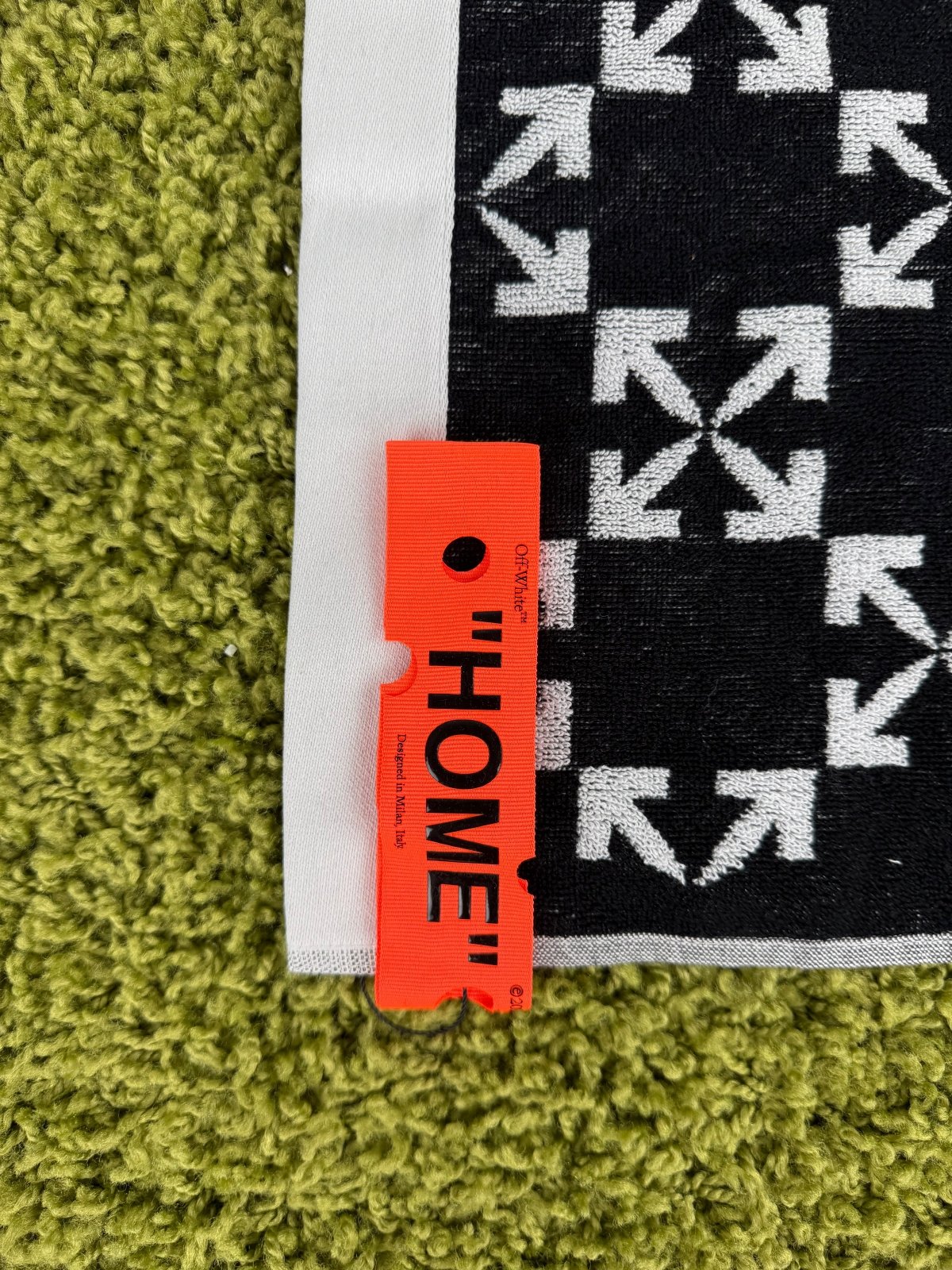 Telo da Bagno Off White grande e piccolo Nero Bianco - Second Hand Di Fiore