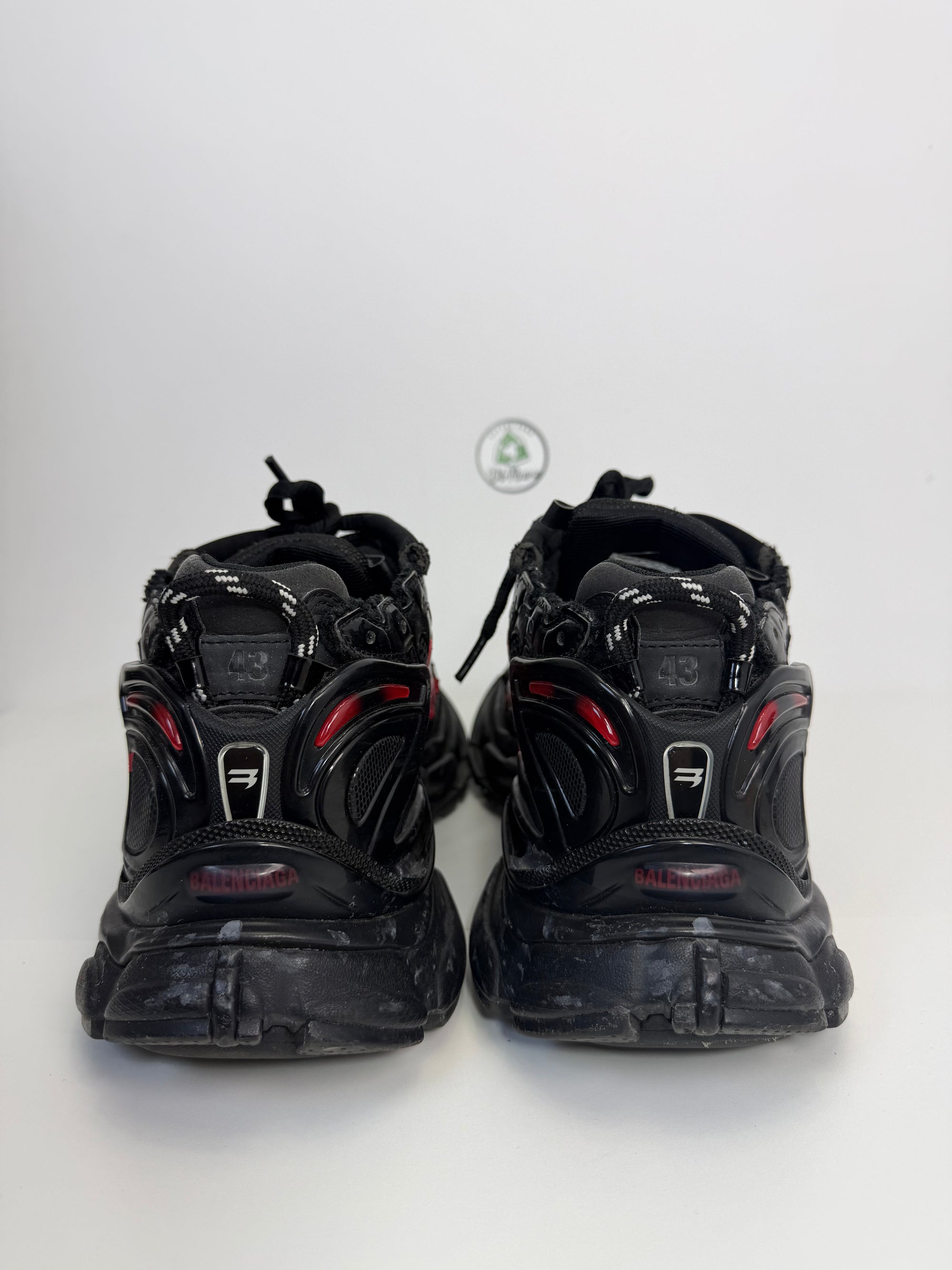 Balenciaga runner 43