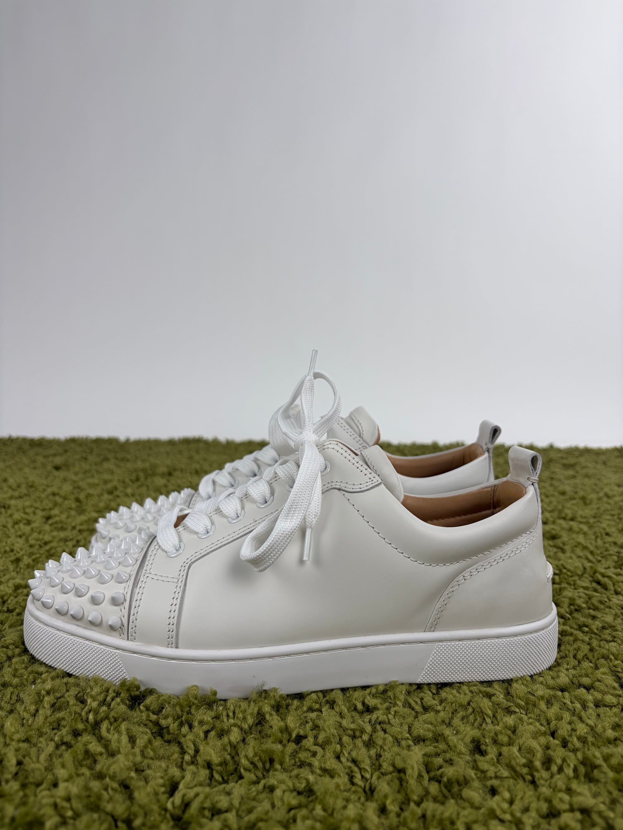Louboutin basse Size 40 bianche