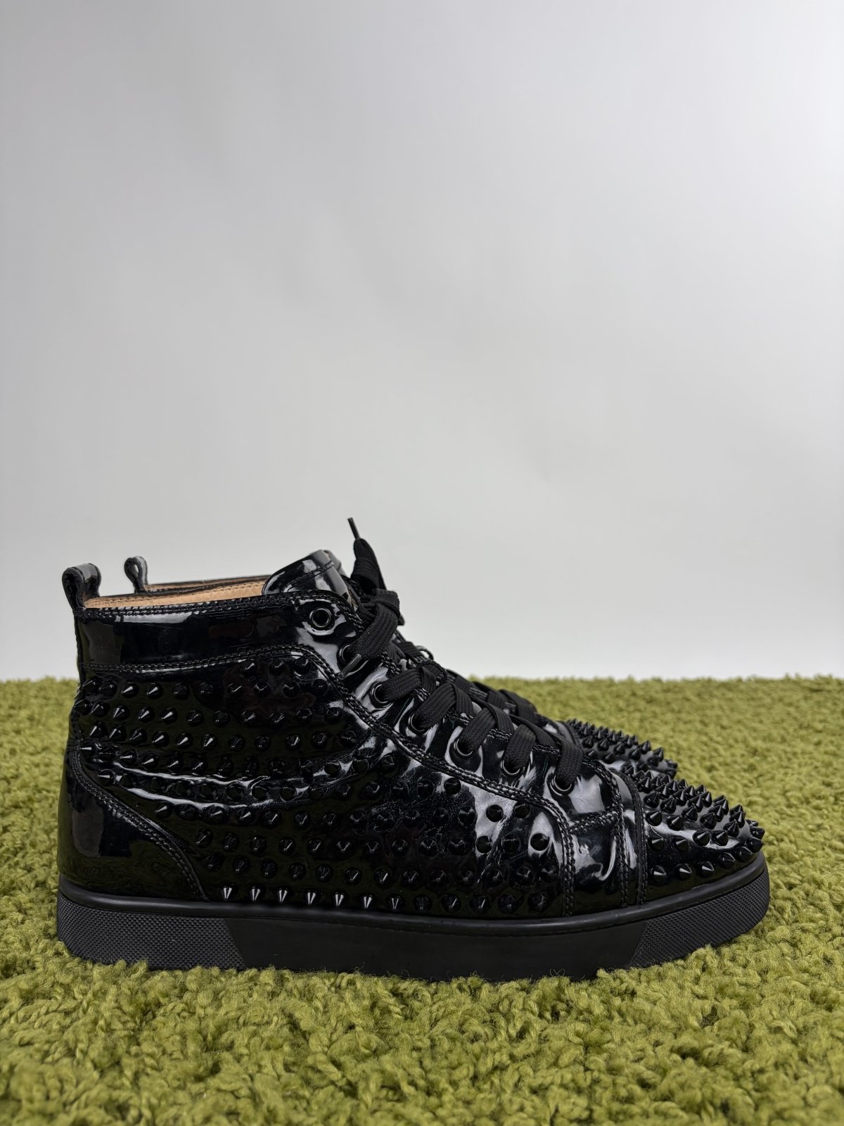 Louboutin alte Size 44.5 nere lucide - Second Hand Di Fiore