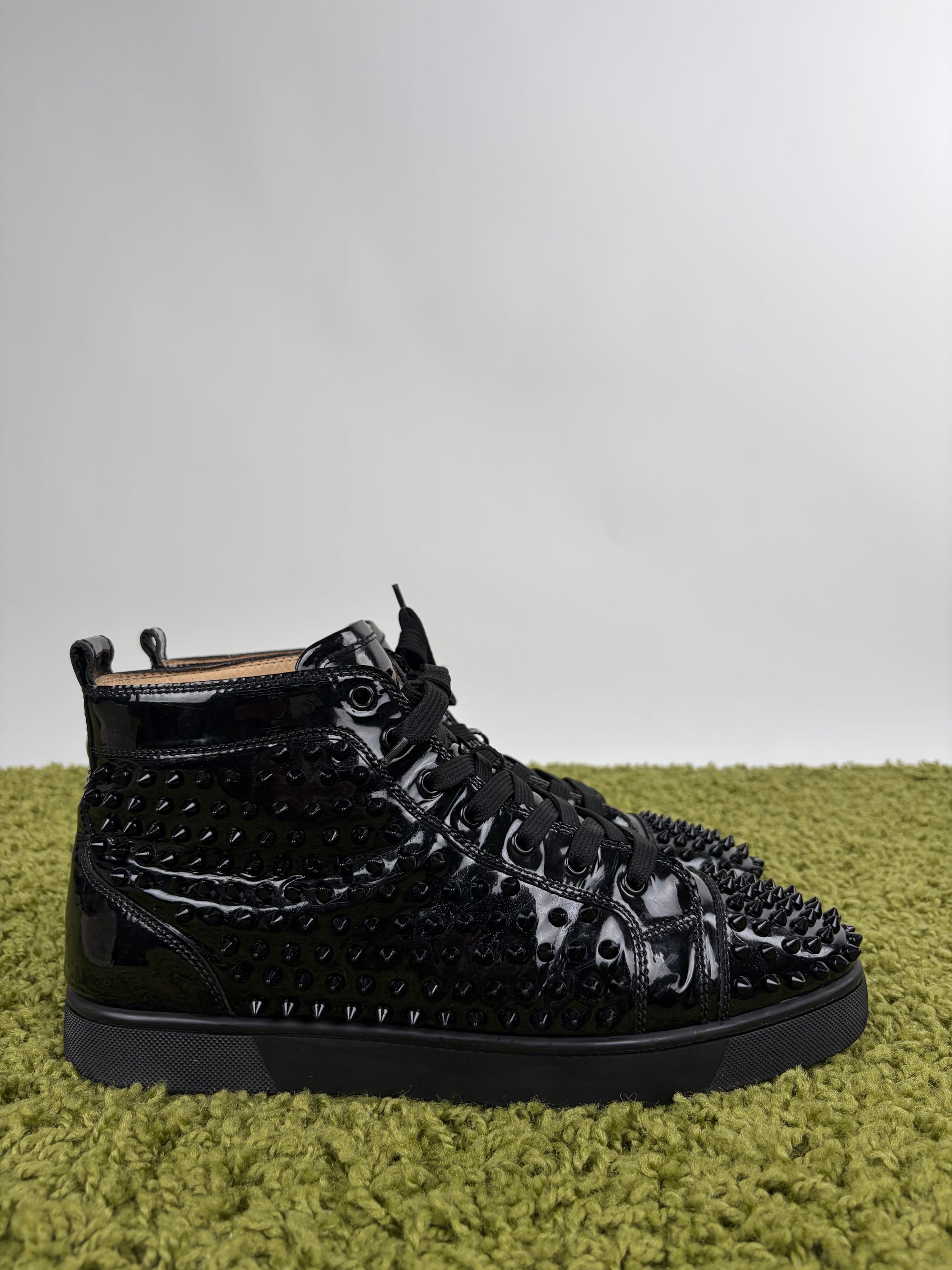 Louboutin alte Size 44.5 nere lucide