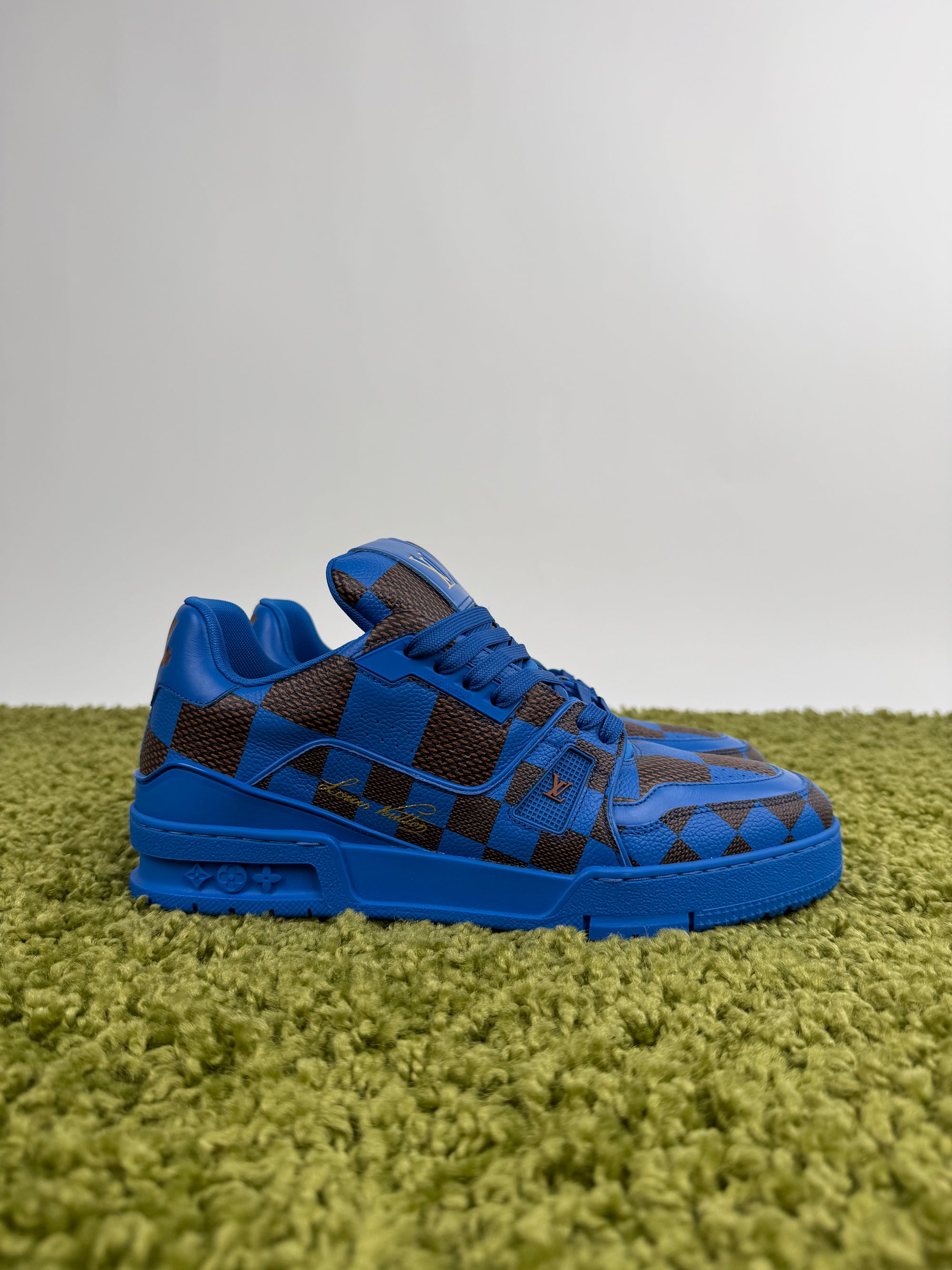 Louis Vuitton Trainer 41 veste 42