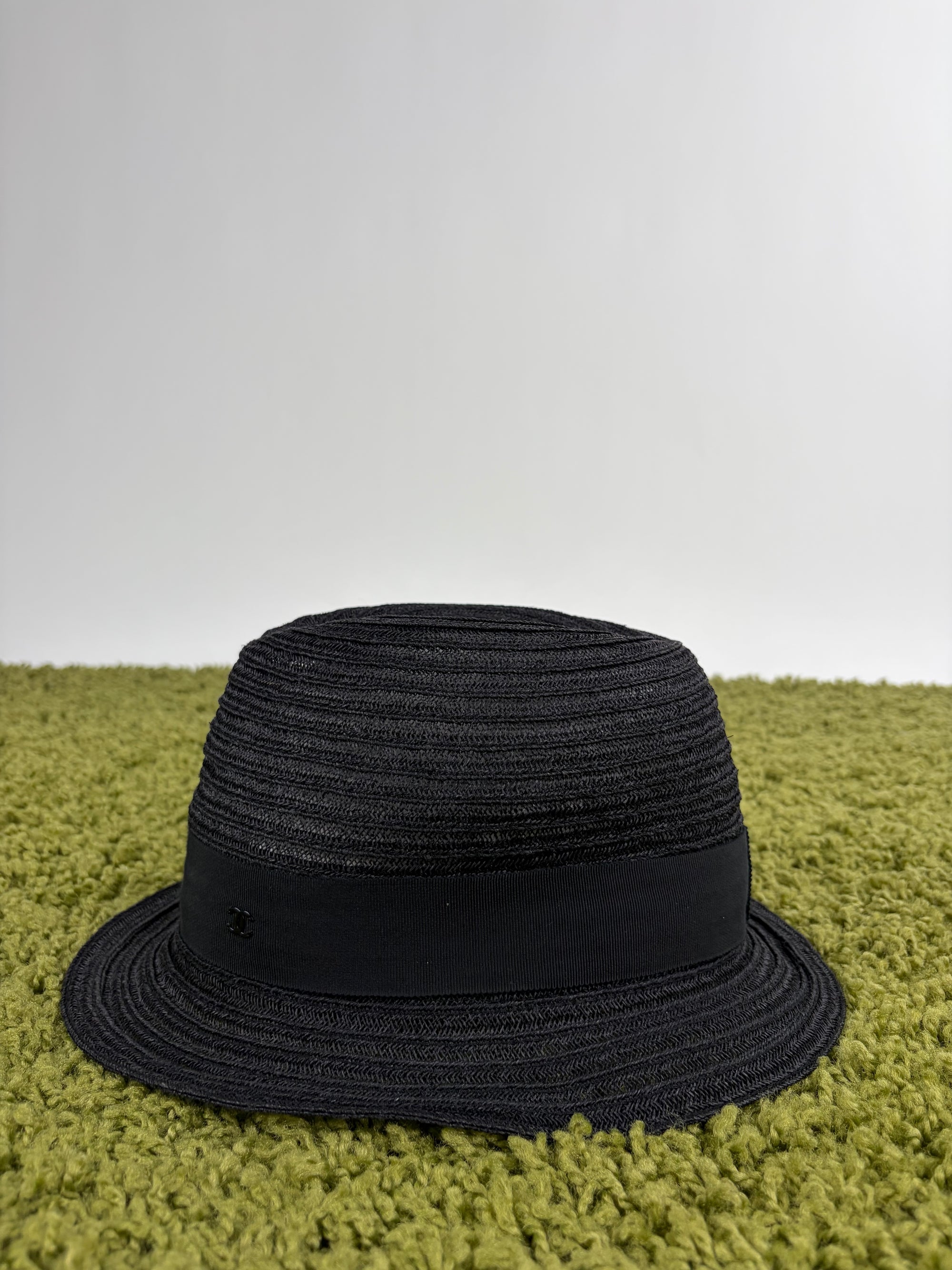Cappello Chanel nero