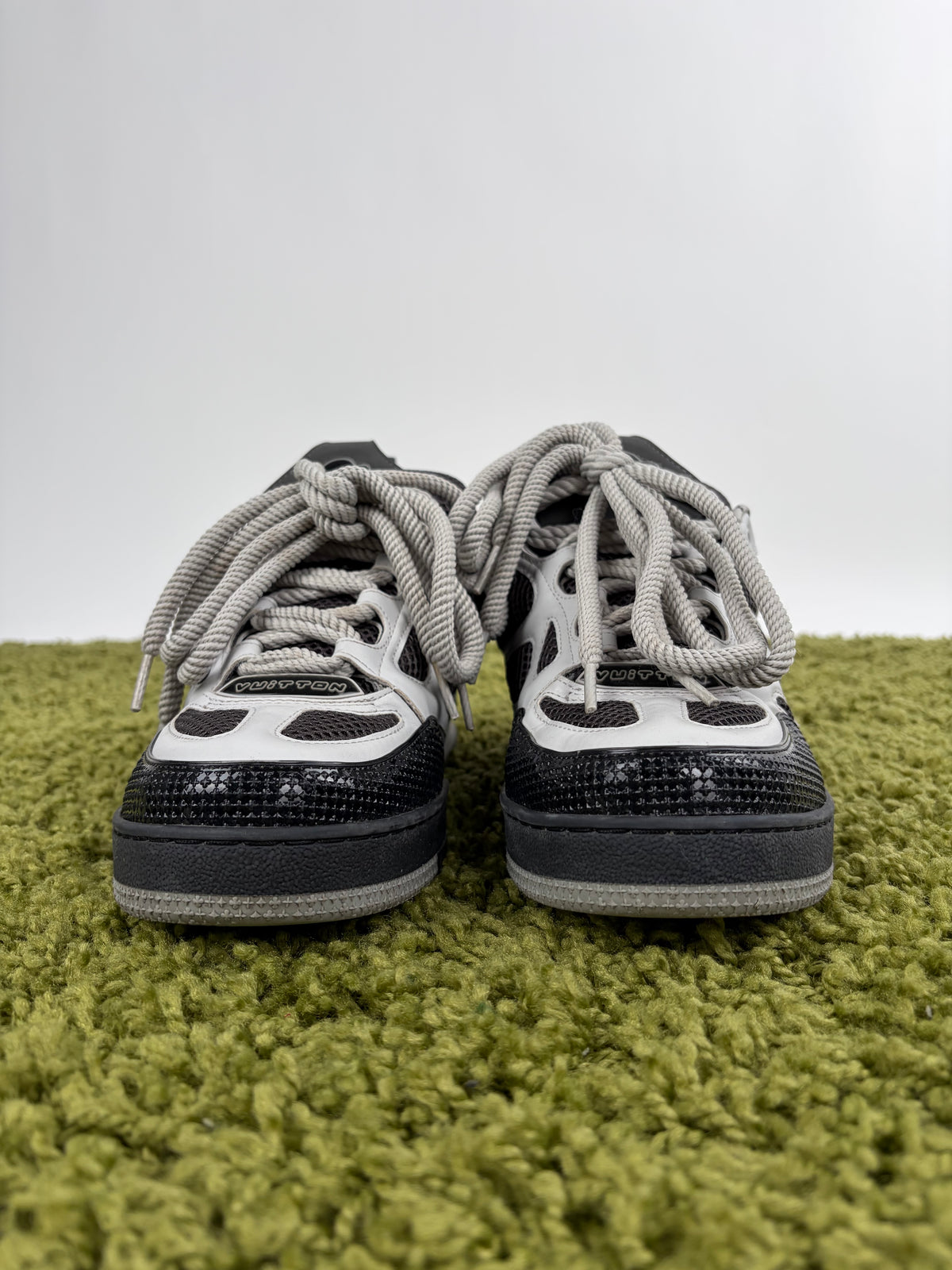 Louis Vuitton Skate Grigio 8.5