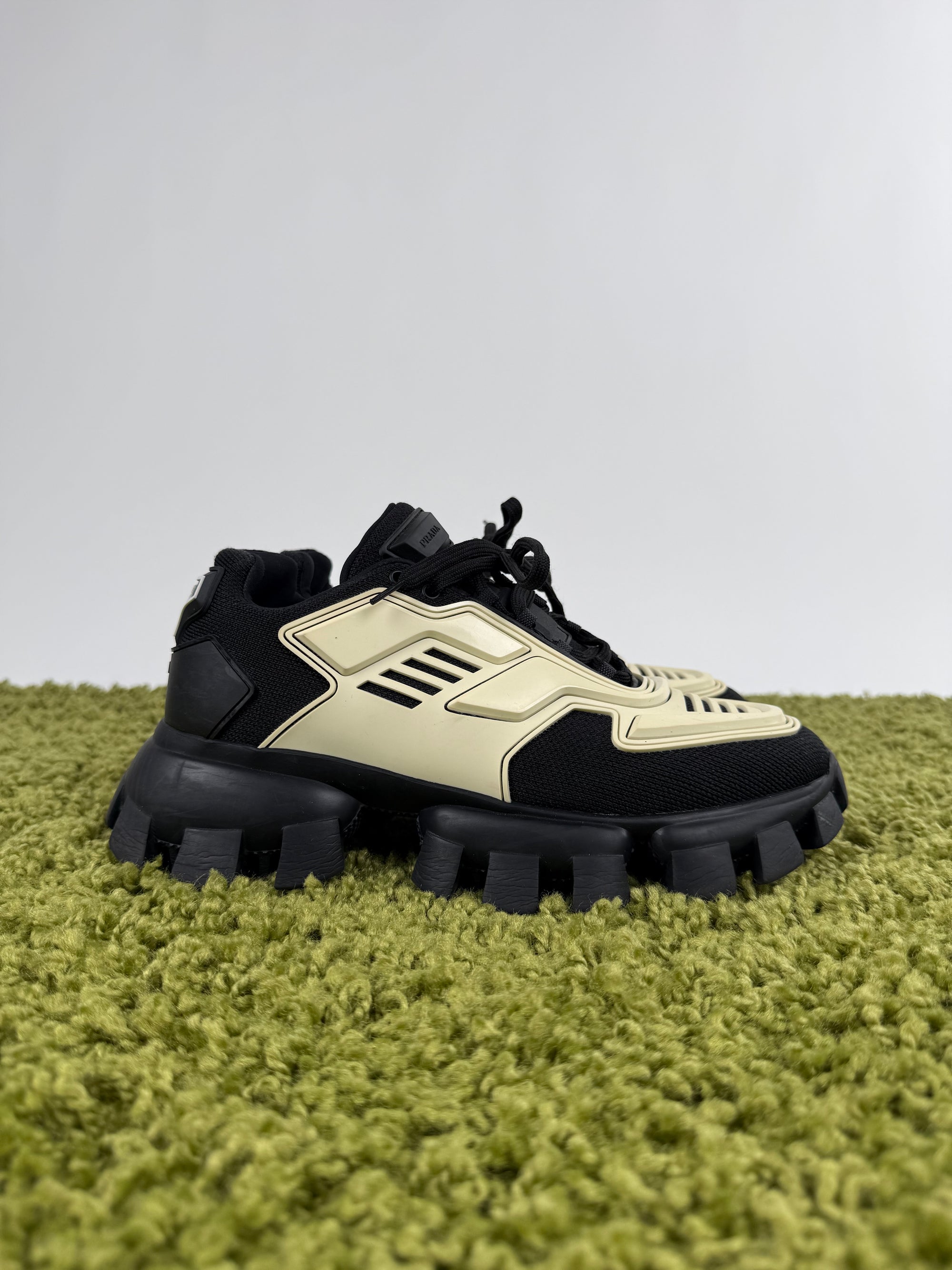 Prada Cloudbust Thunder gialla 6