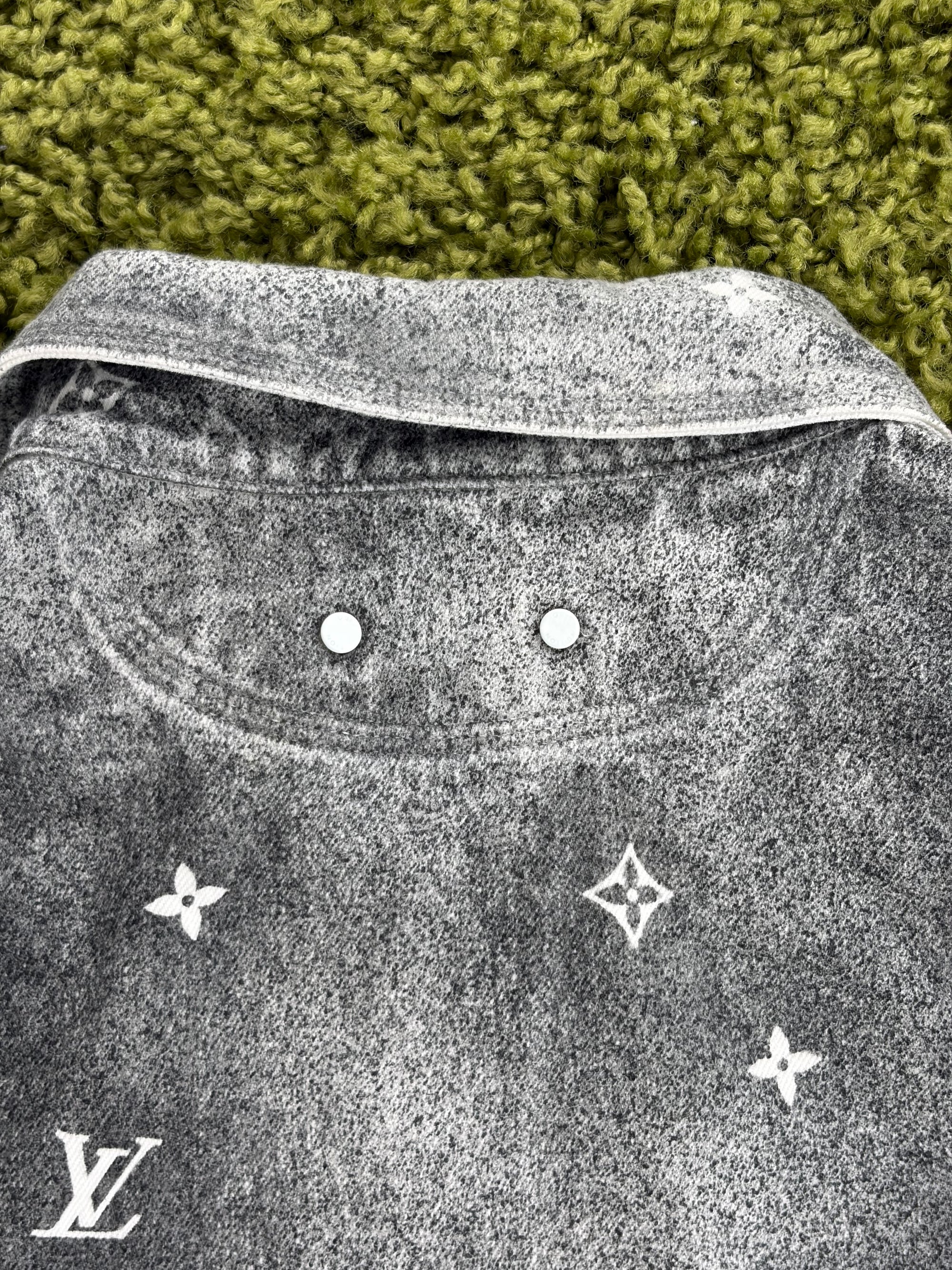 Giacca Louis vuitton Gradient Snowfall Size XL bianca e grigia