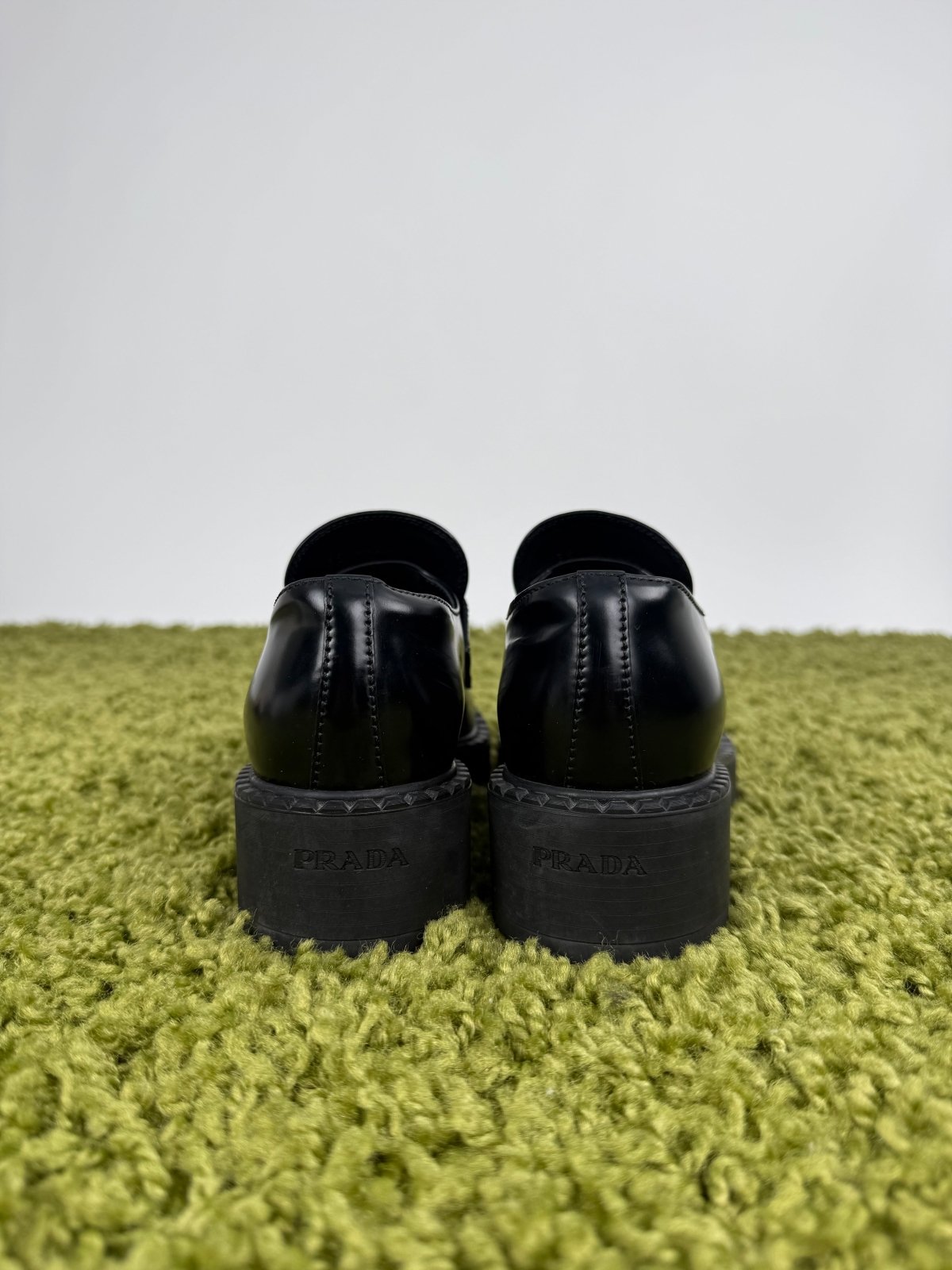 Mocassino Prada Chocolate Nero 35 - Second Hand Di Fiore