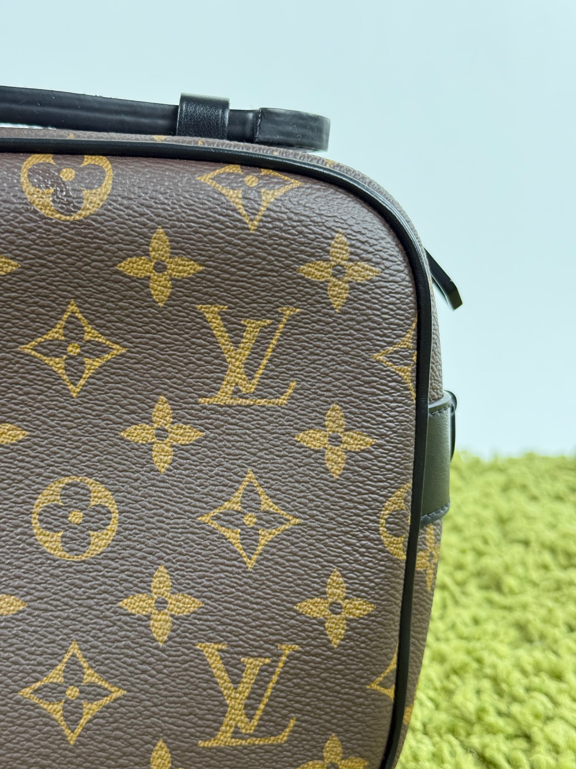 Borsa Messenger S Lock Louis Vuitton Marrone
