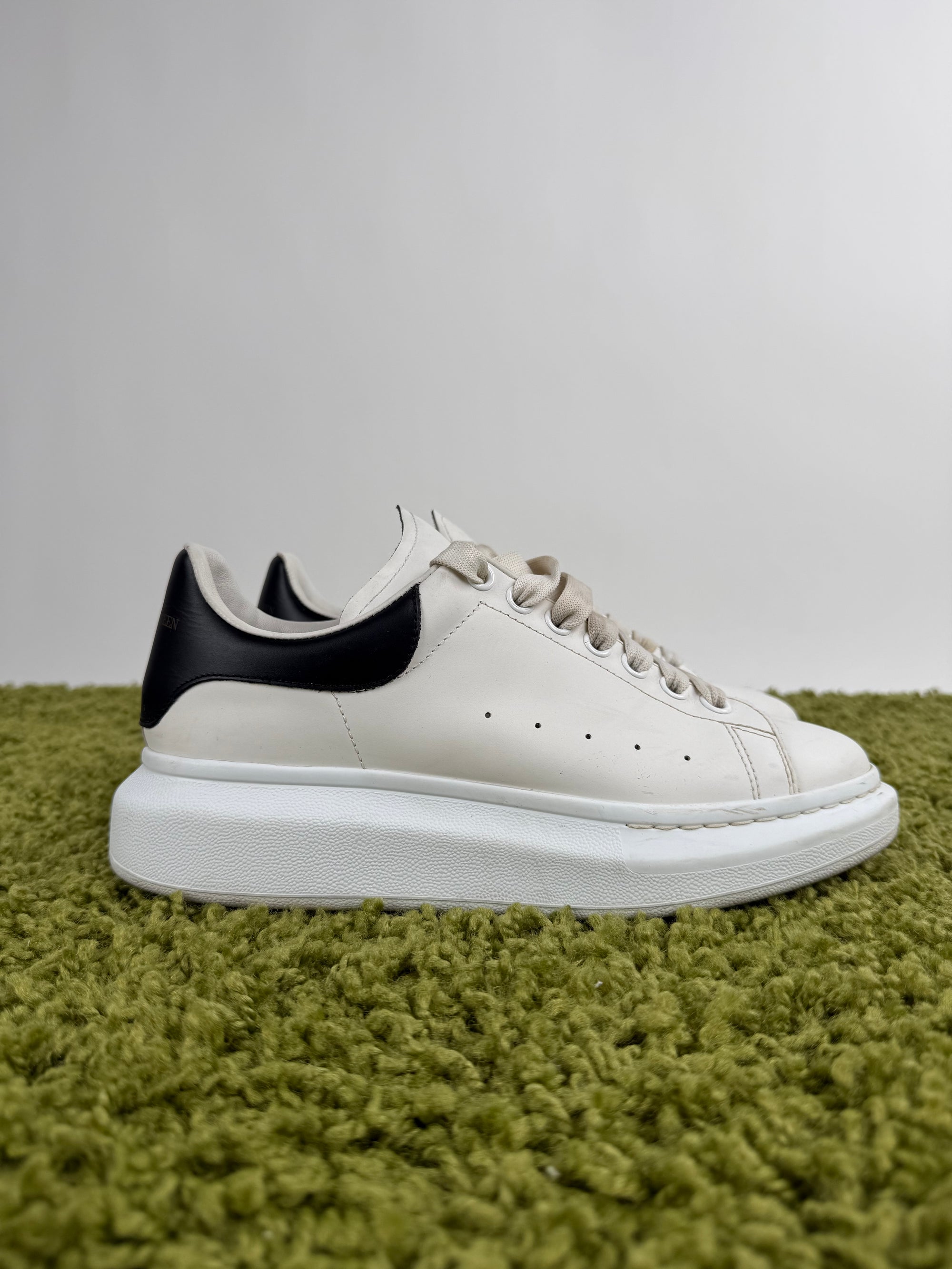 Alexander Mcqueen Bianca 40