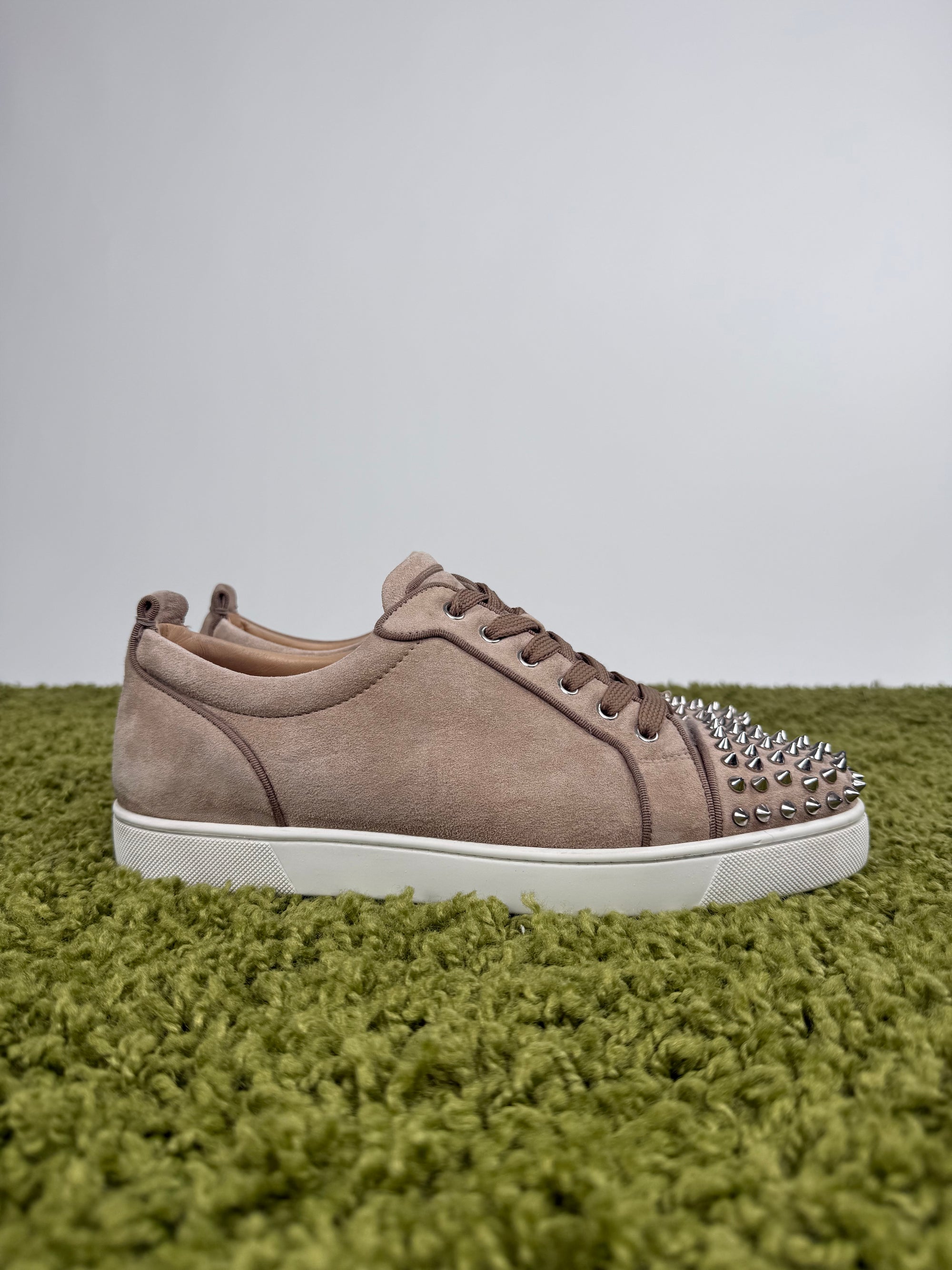 Christian Louboutin Spikes Beige 41