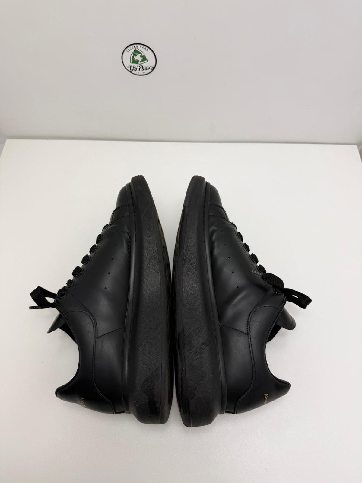 McQueen Size 43 nera