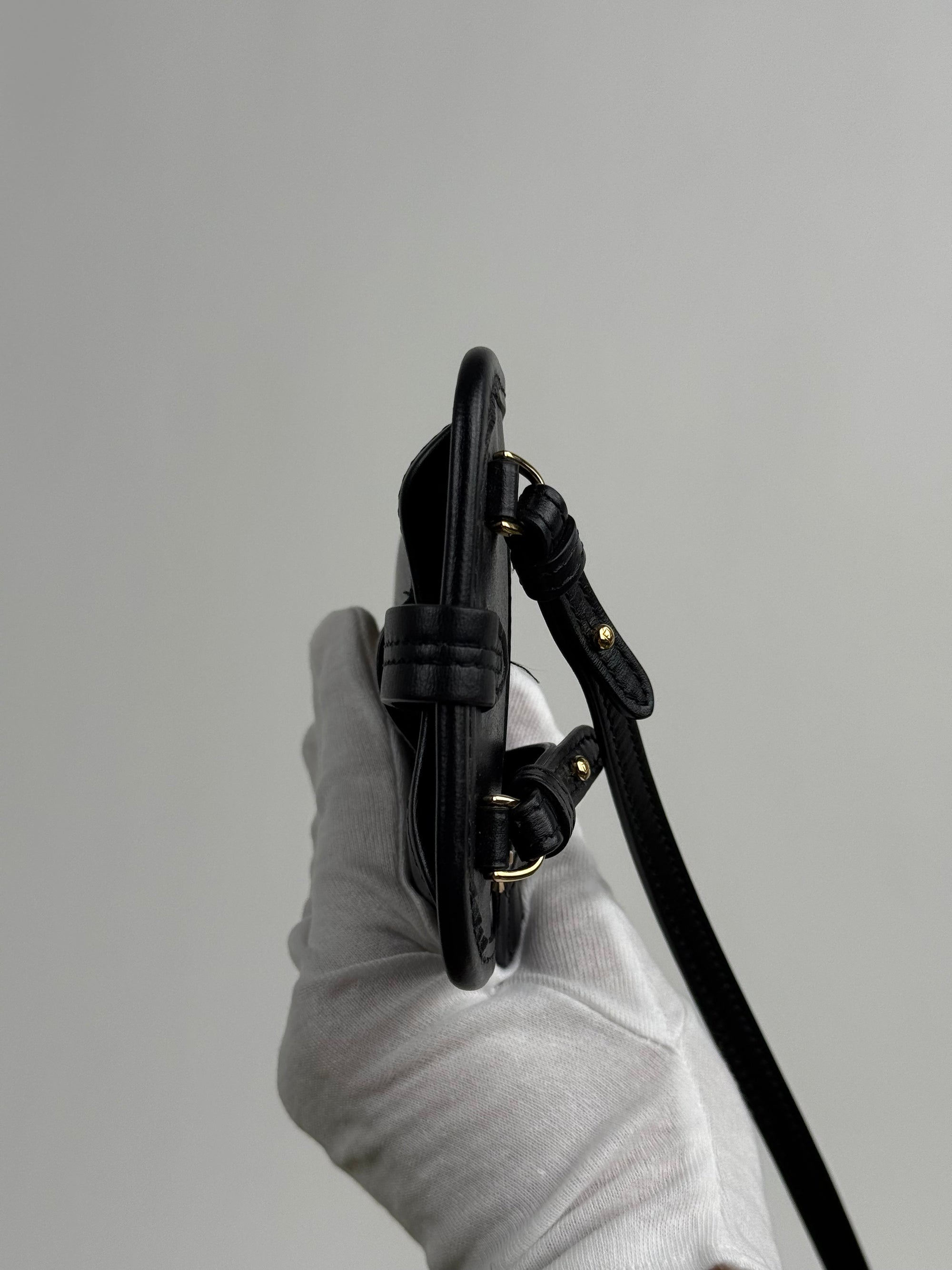 Porta cellulare Fendi Con Portatessere e Portamonete incorporato Nero