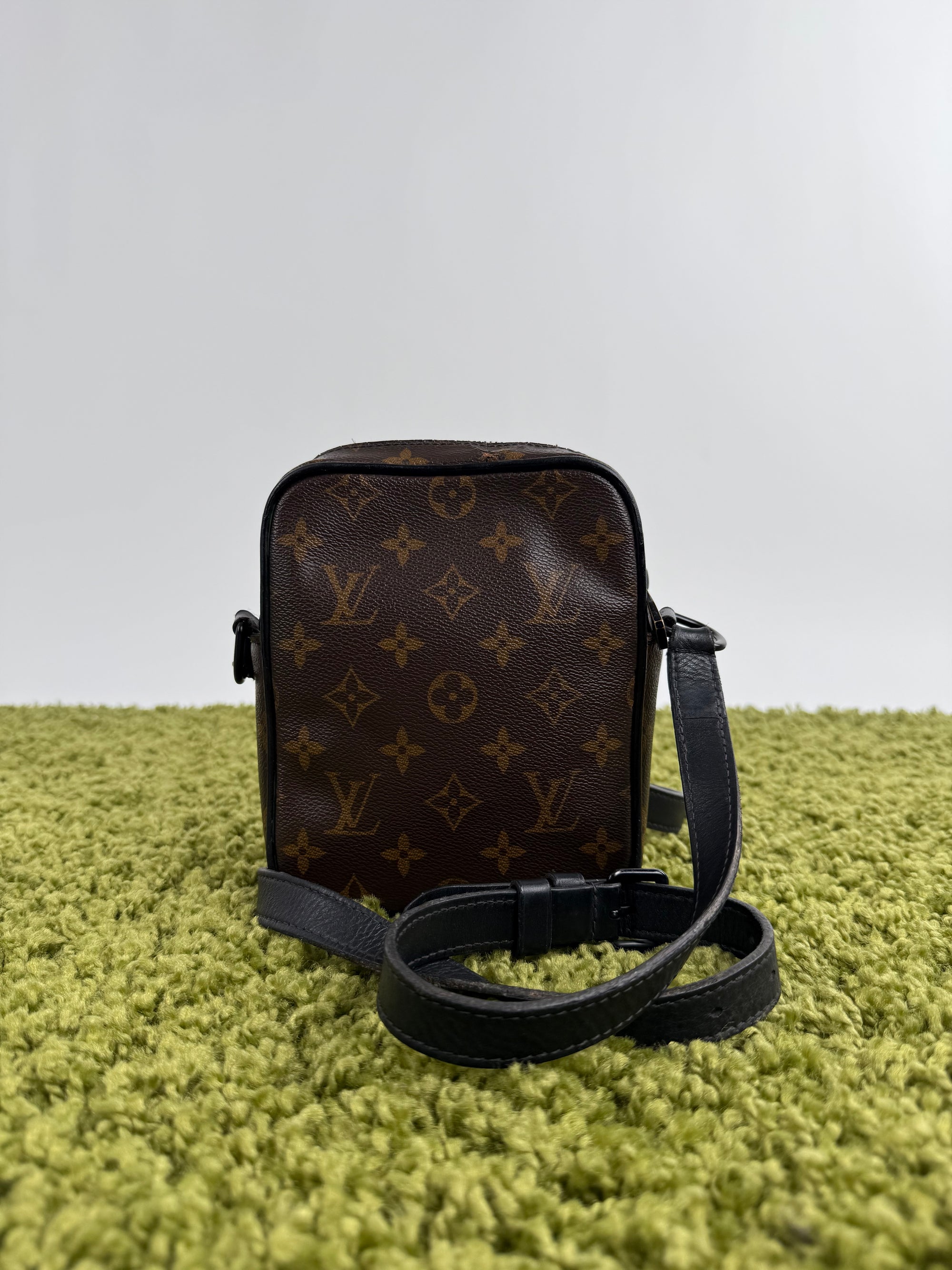tracolla Louis Vuitton Christopher Wearable Wallet in tela Monogram Macassar
