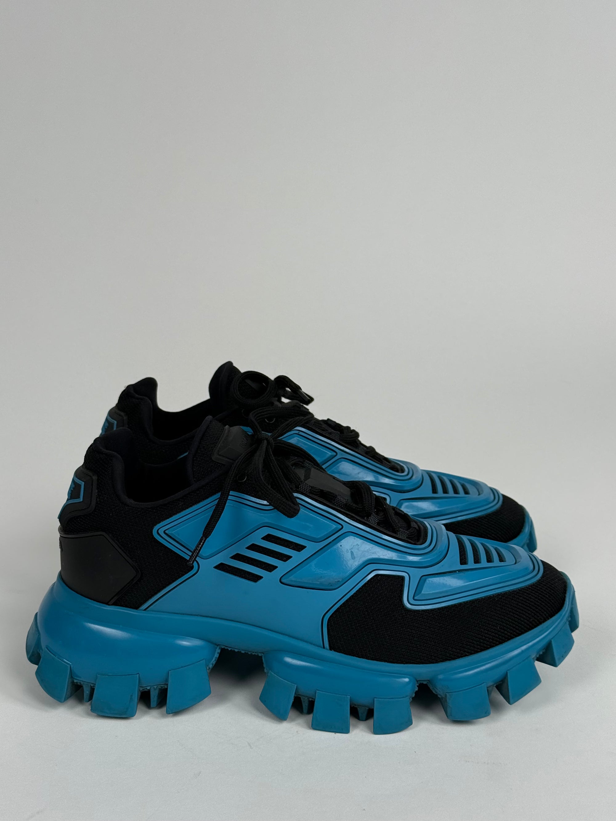 Prada Thunder Size 6=40 nera e blu