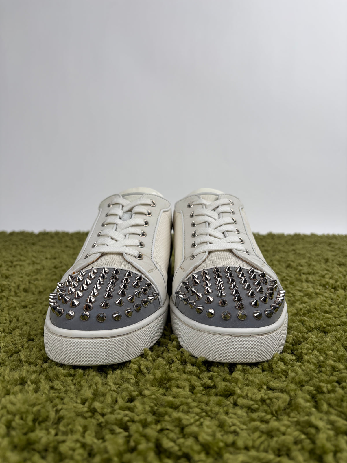 Christian Louboutin Spikes Low Bianca 43