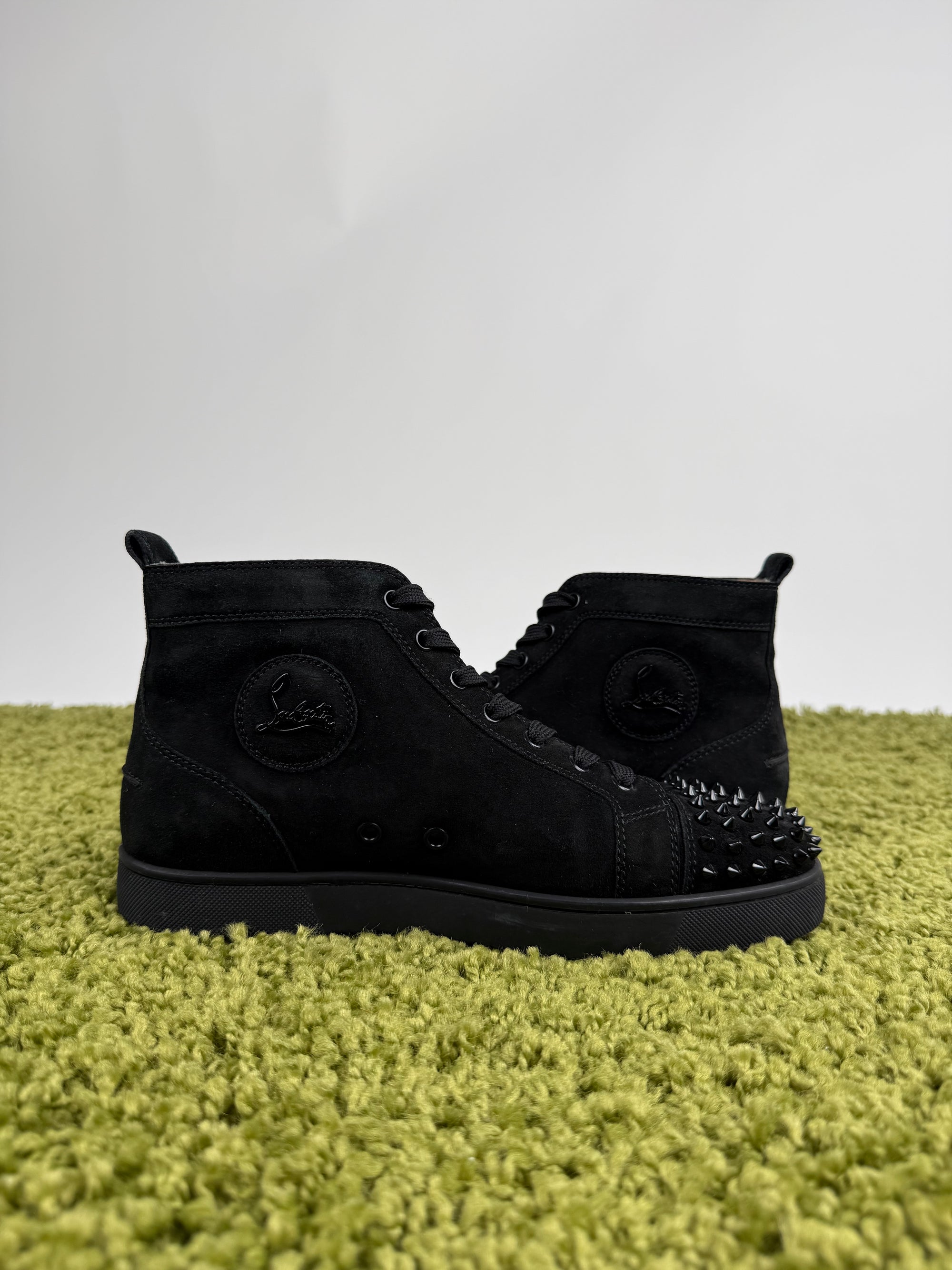 Christian Louboutin spike sneaker 41