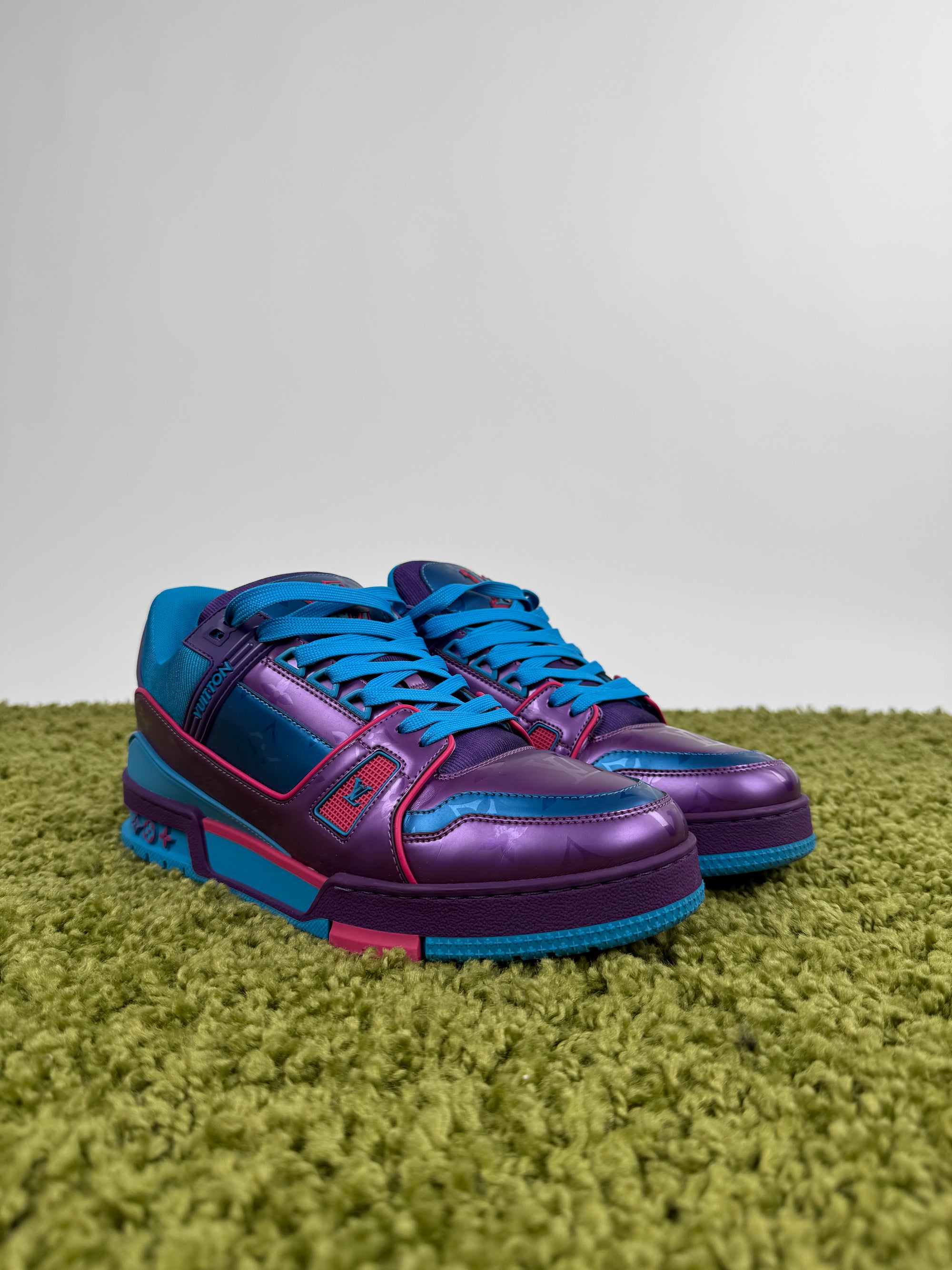 Louis Vuitton Trainer 42 veste 43