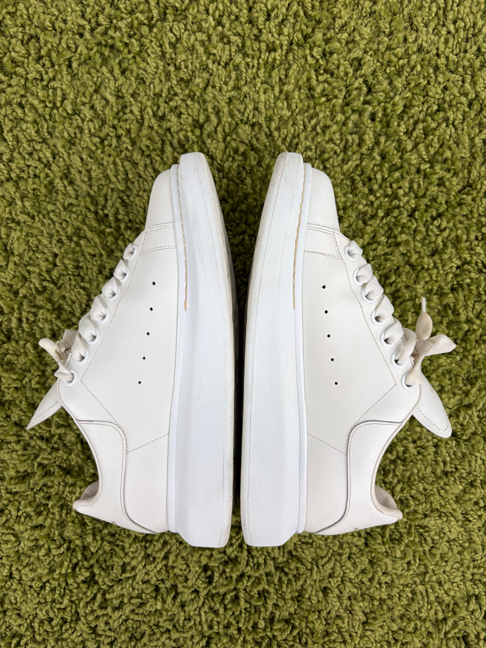 Mcqueen Size 39 bianche