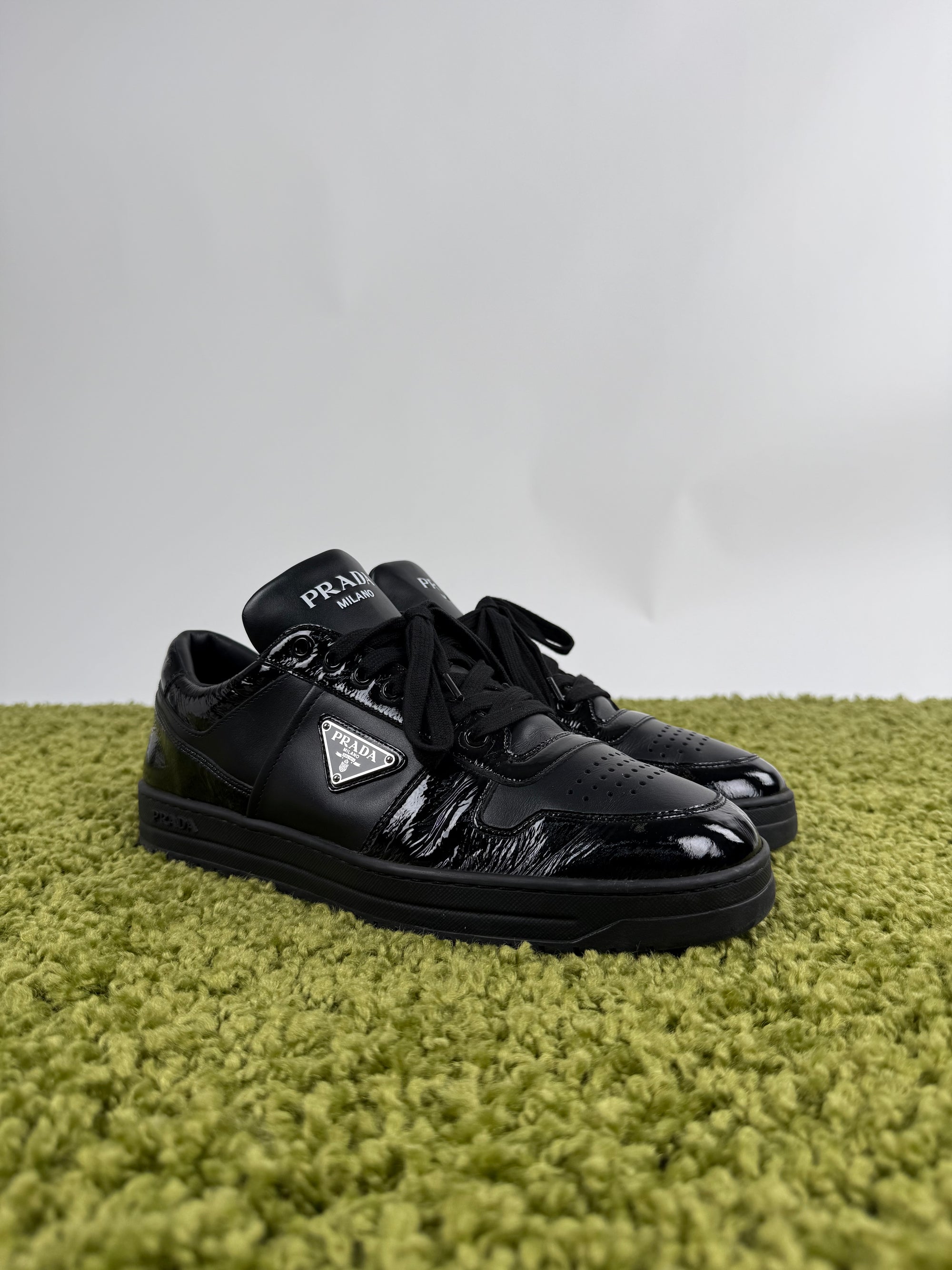 Prada Low Sneaker 43