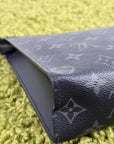 Pochette Louis Vuitton nera