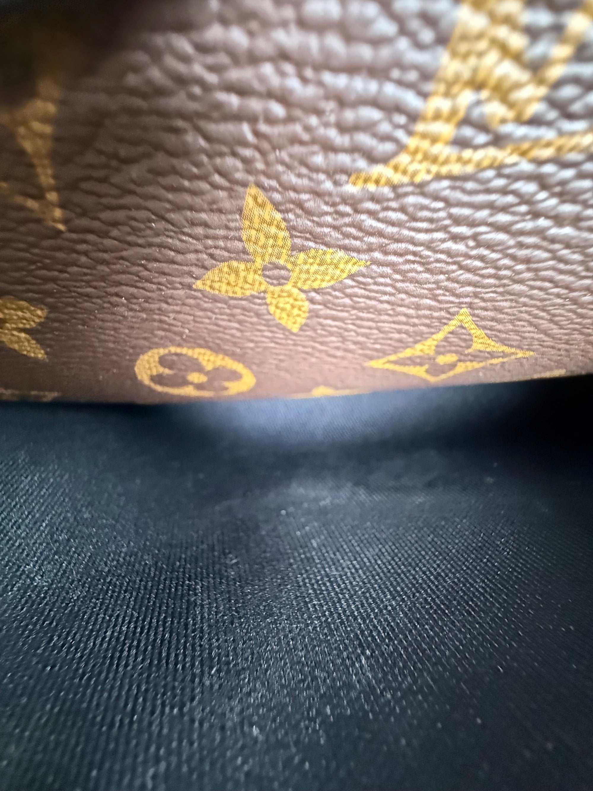 Borsa Messenger S Lock Louis Vuitton Marrone