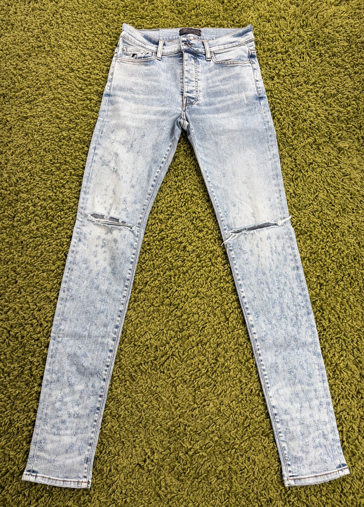 Jeans Amiri Distressed in Denim 30