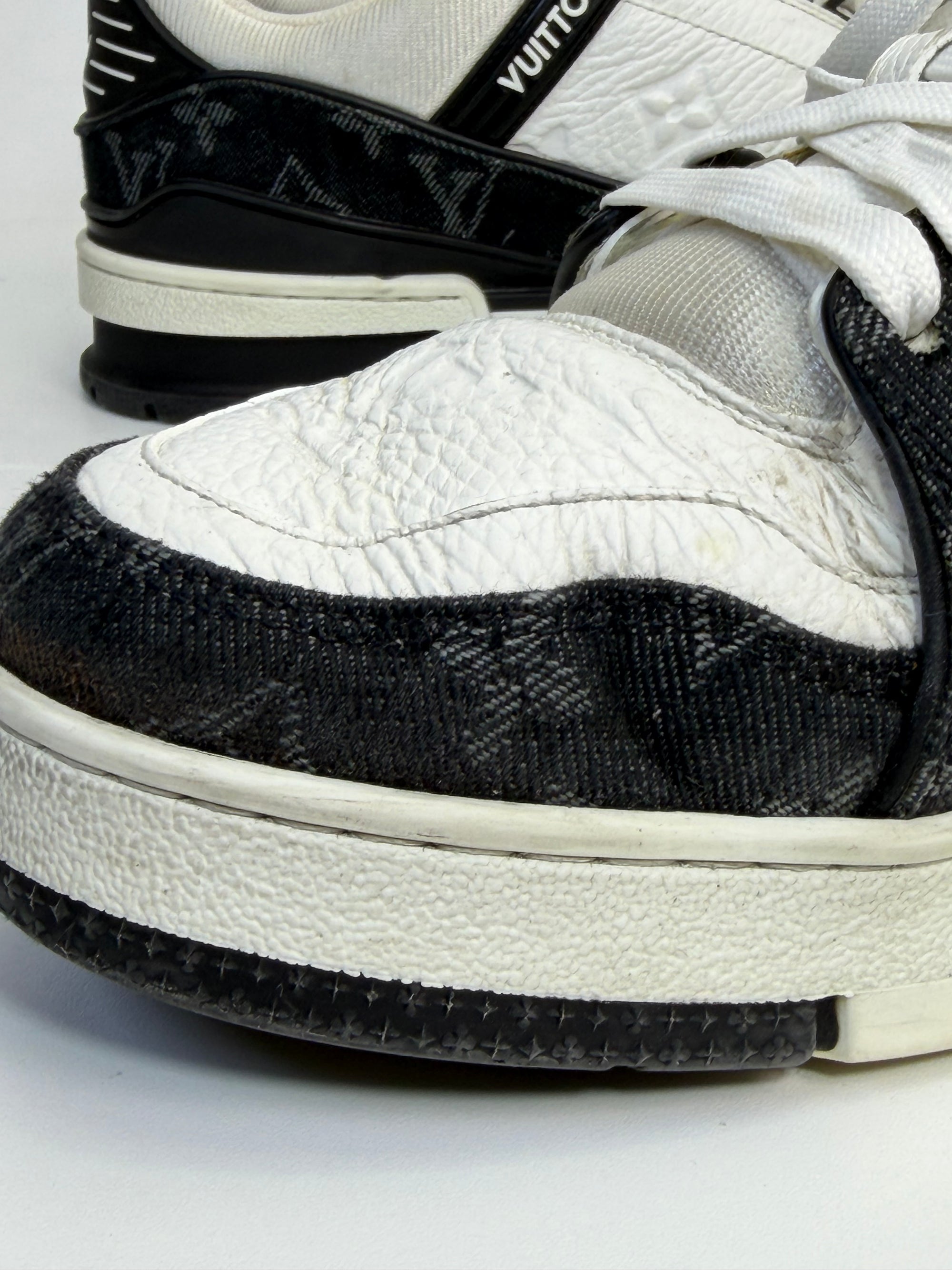 Louis Vuitton trainer 42