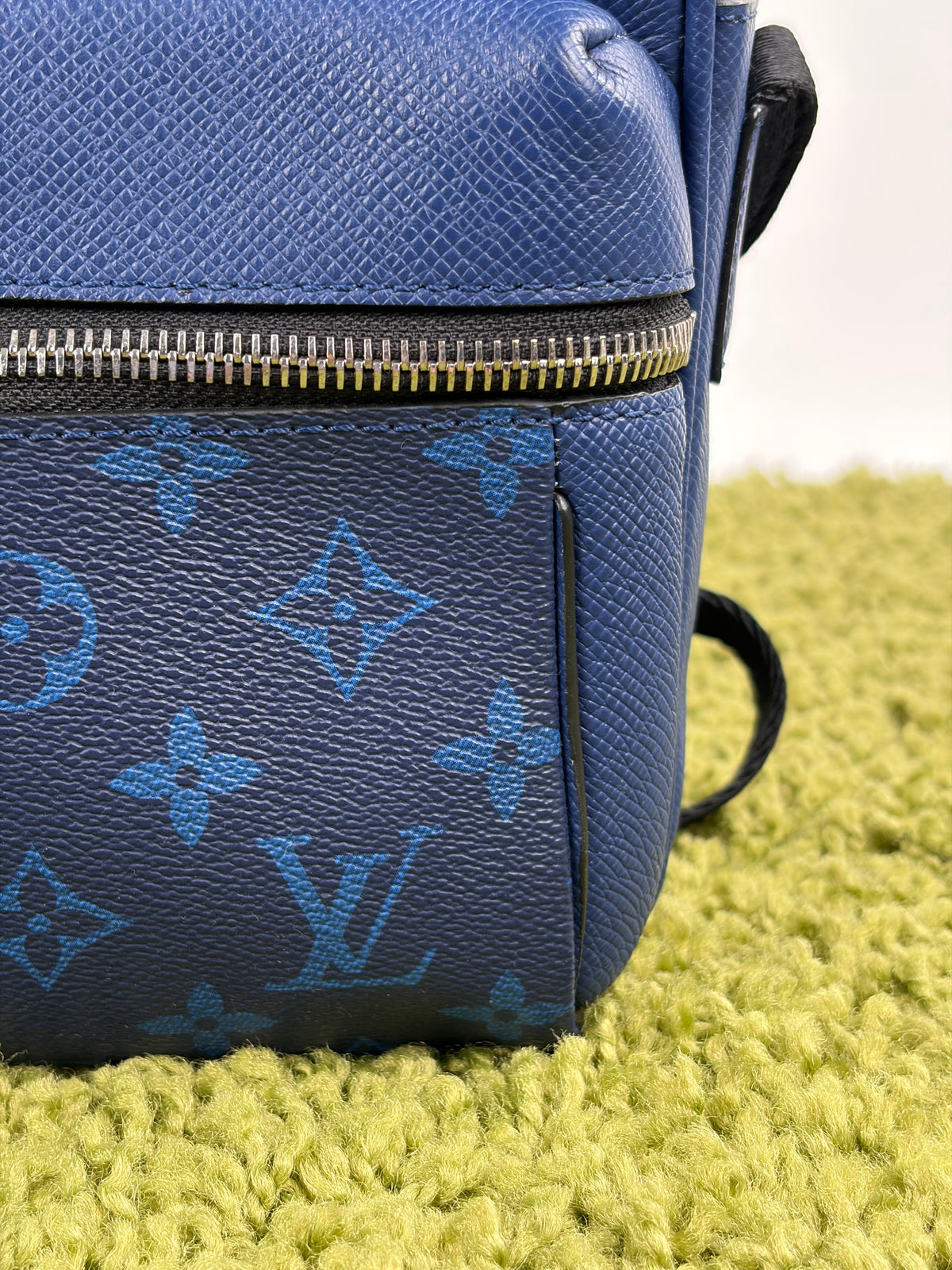 Borsa Louis Vuitton Outdoor Messenger Blu