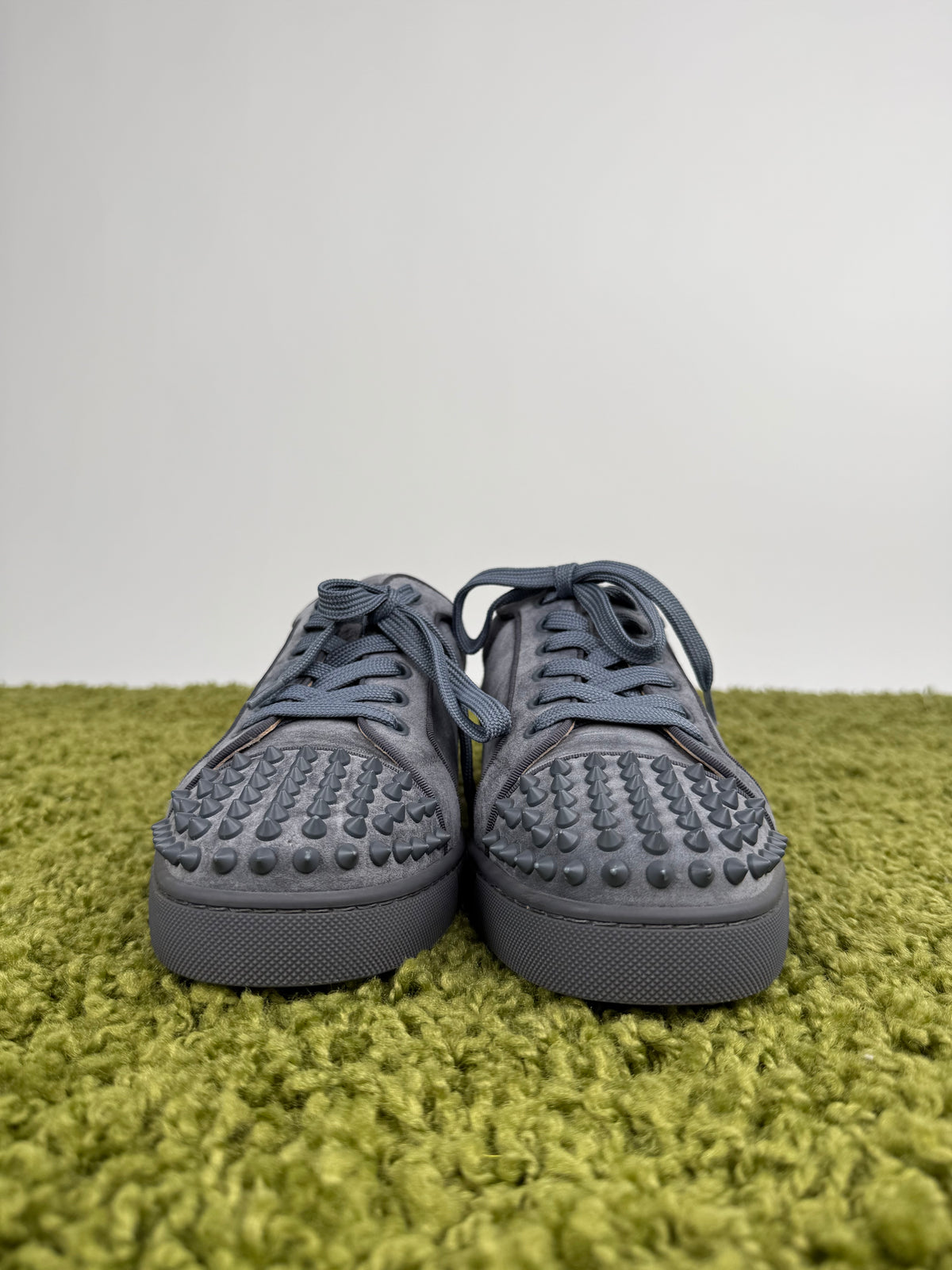 Christian Louboutin Spikes Grigio 42