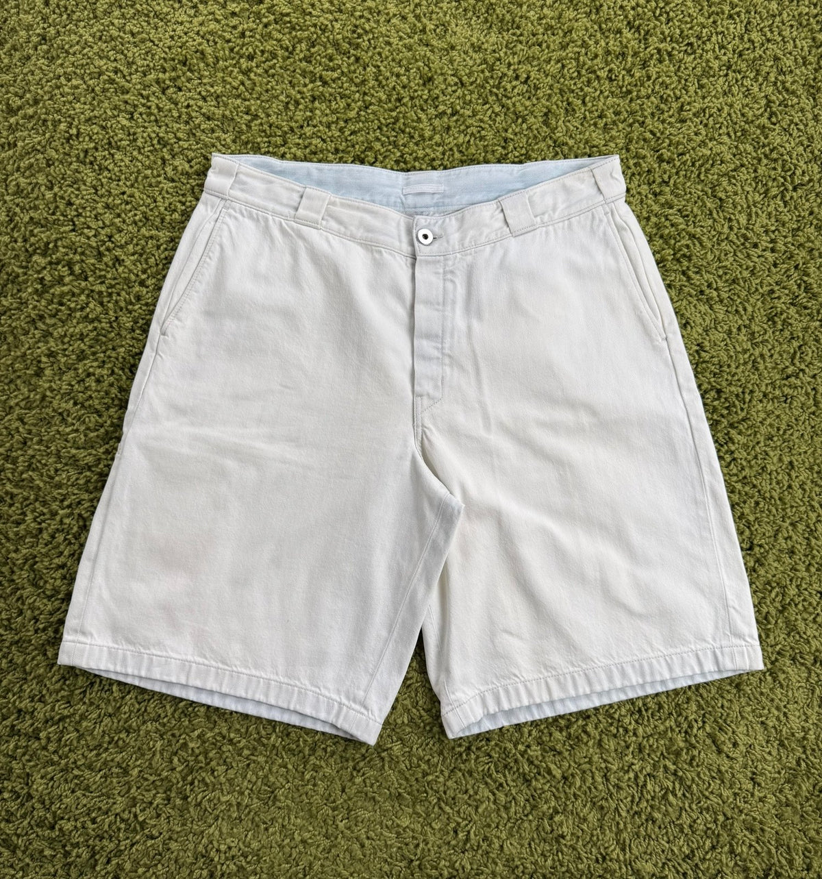 Pantaloncino Prada in denim Bianco 54 - Second Hand Di Fiore