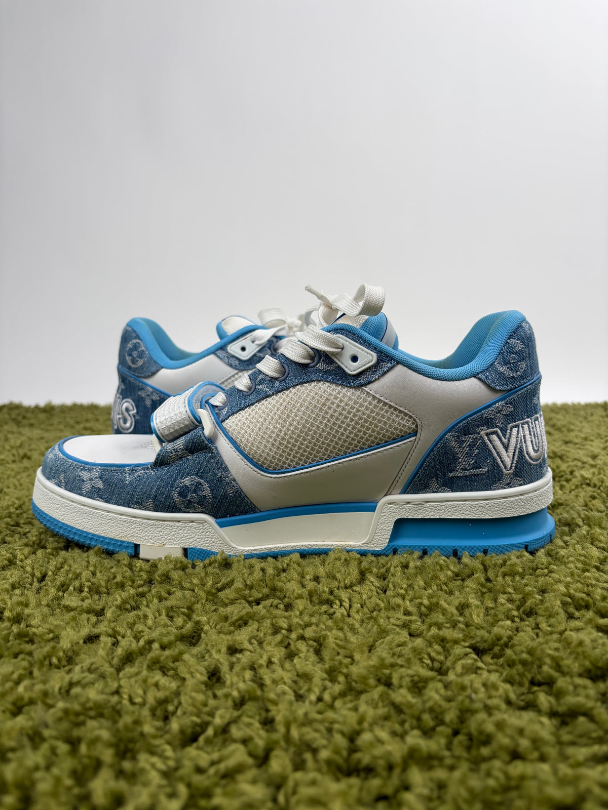 Louis Vuitton Trainer in Denim Azzurra 8
