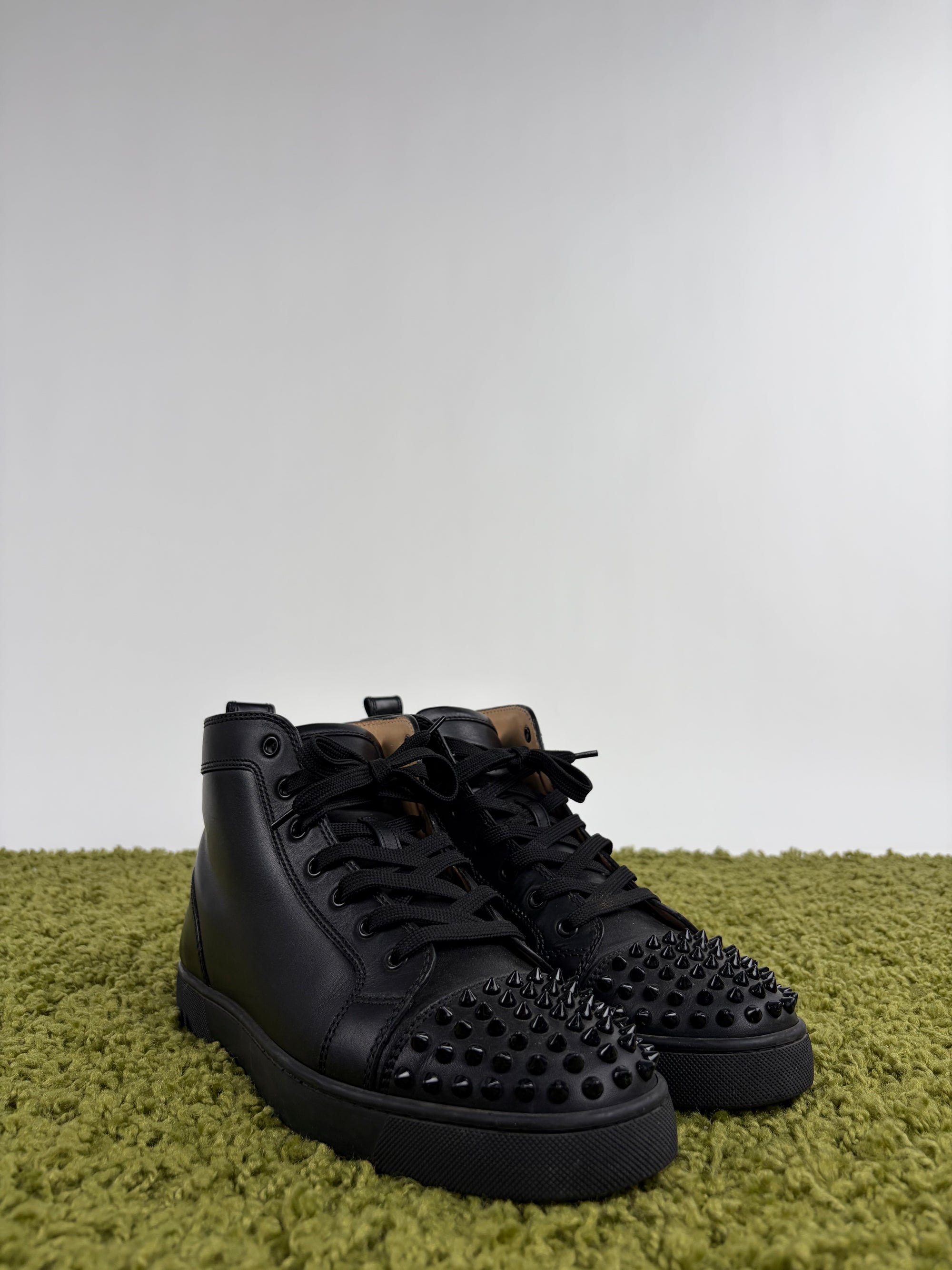 Louboutin alta Size 42 nera