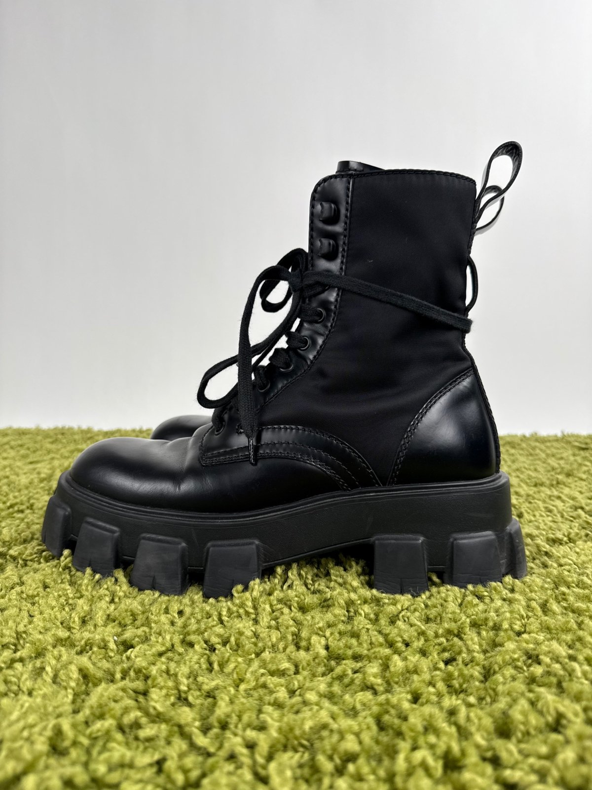 Stivale Monolith Prada Nero 7.5 - Second Hand Di Fiore