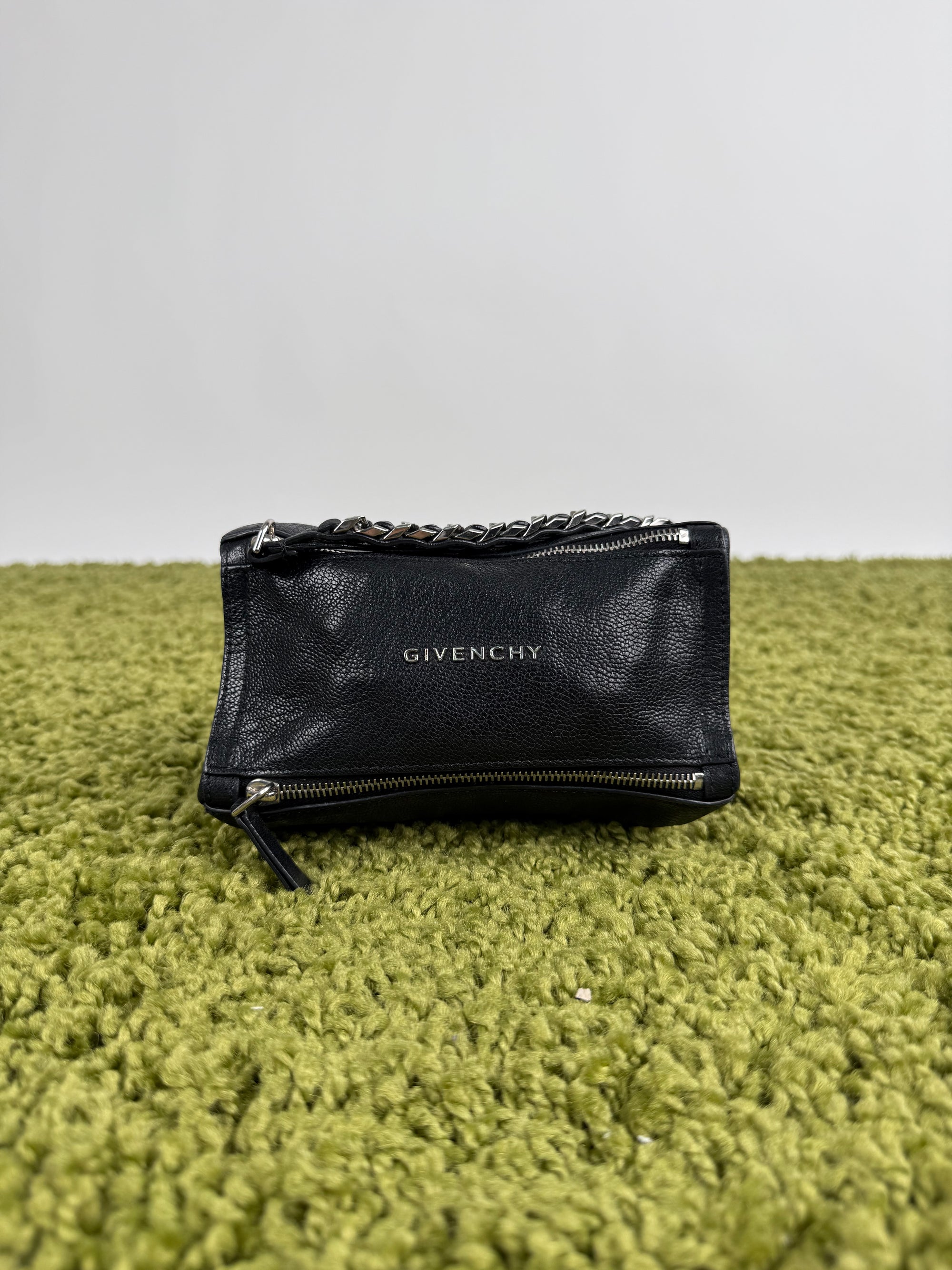 Pouchette Givenchy