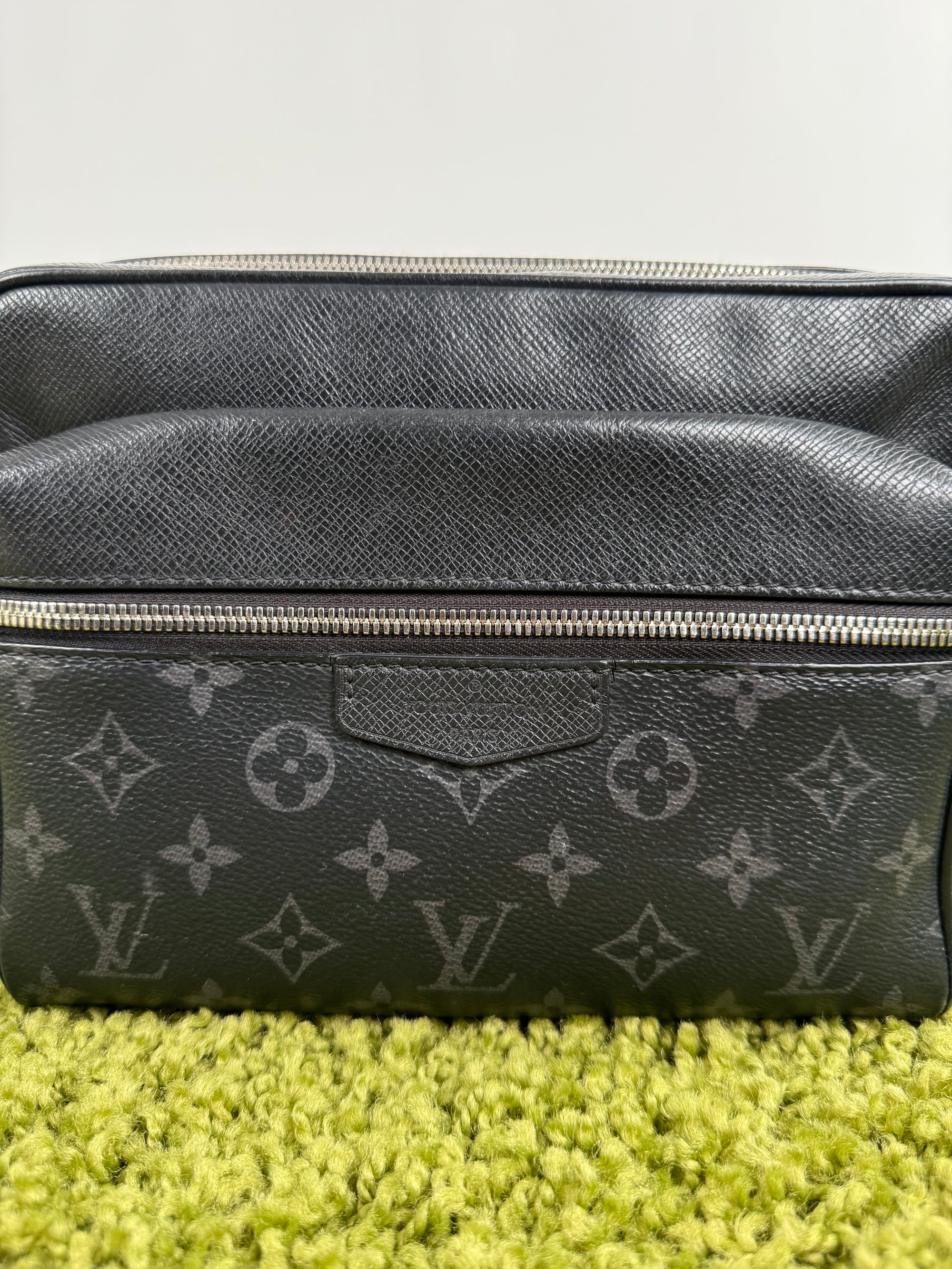 Borsello Louis Vuitton In pelle Nero