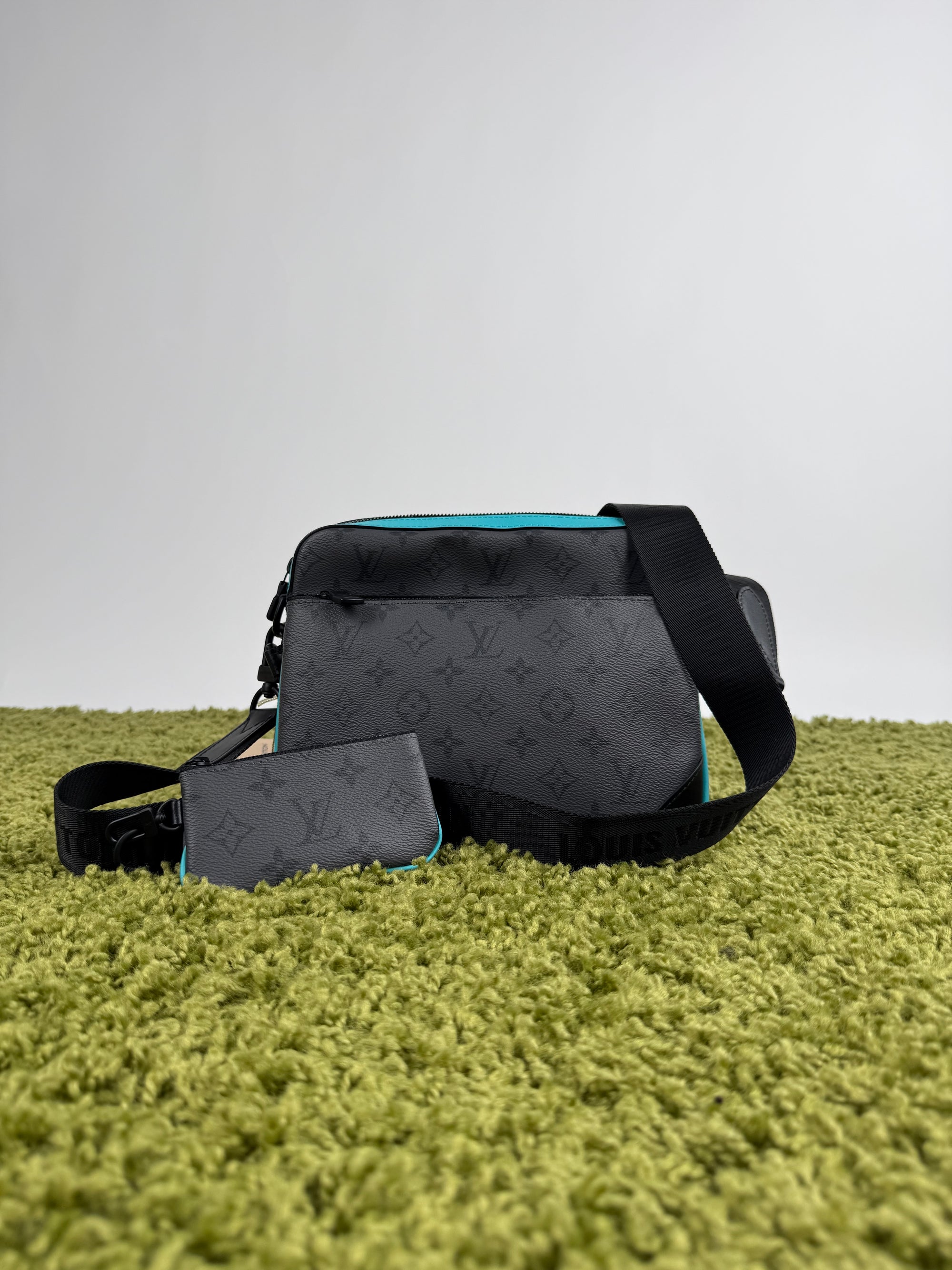 Borsa Trio Messenger Louis Vuitton Grigia