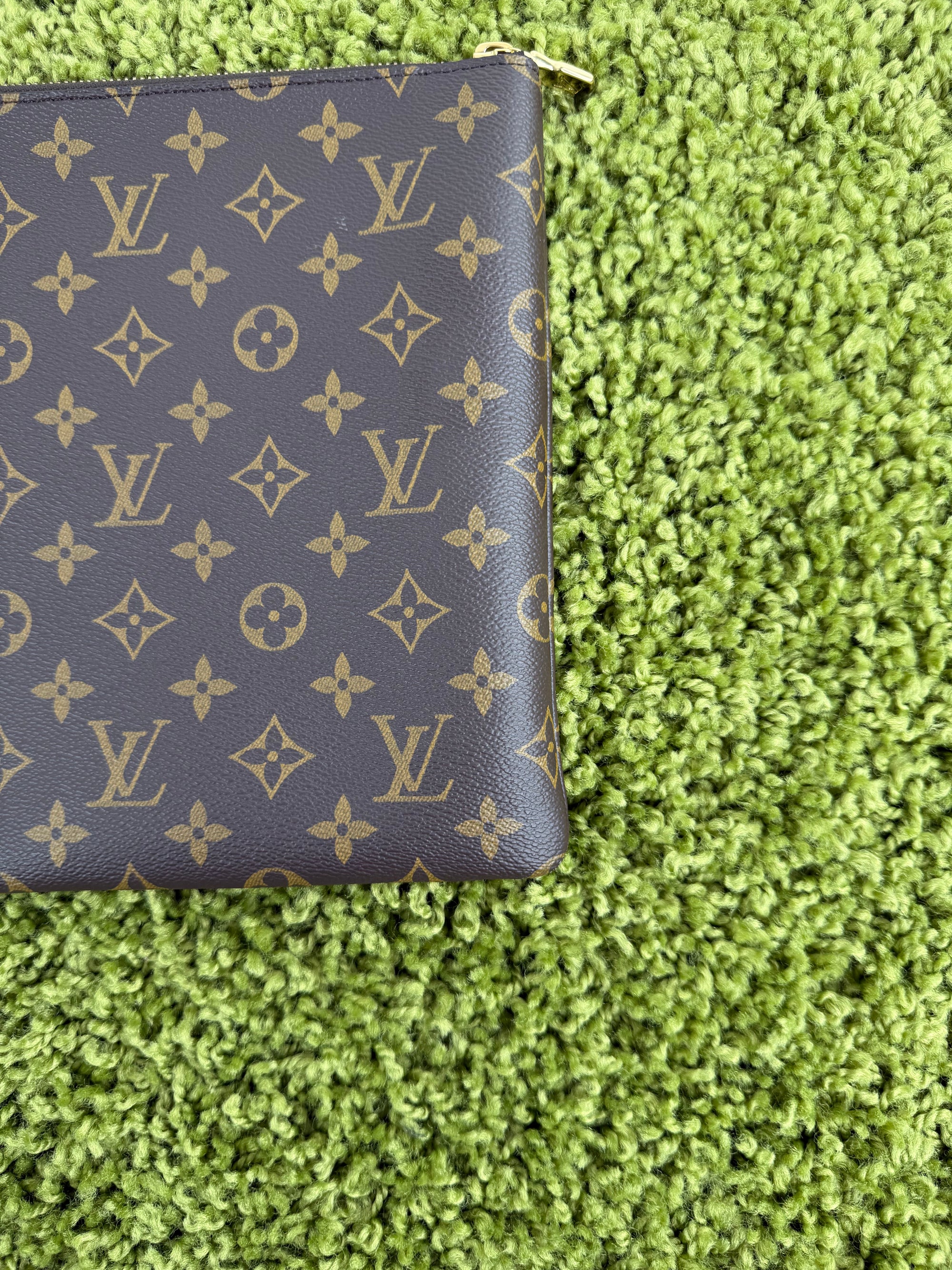 Pochette Louis Vuitton in tela monogram
