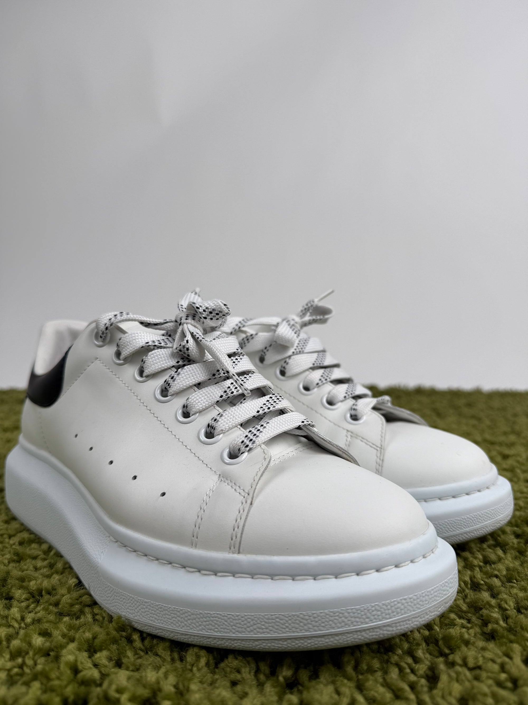 Alexander Mcqueen sneaker 43