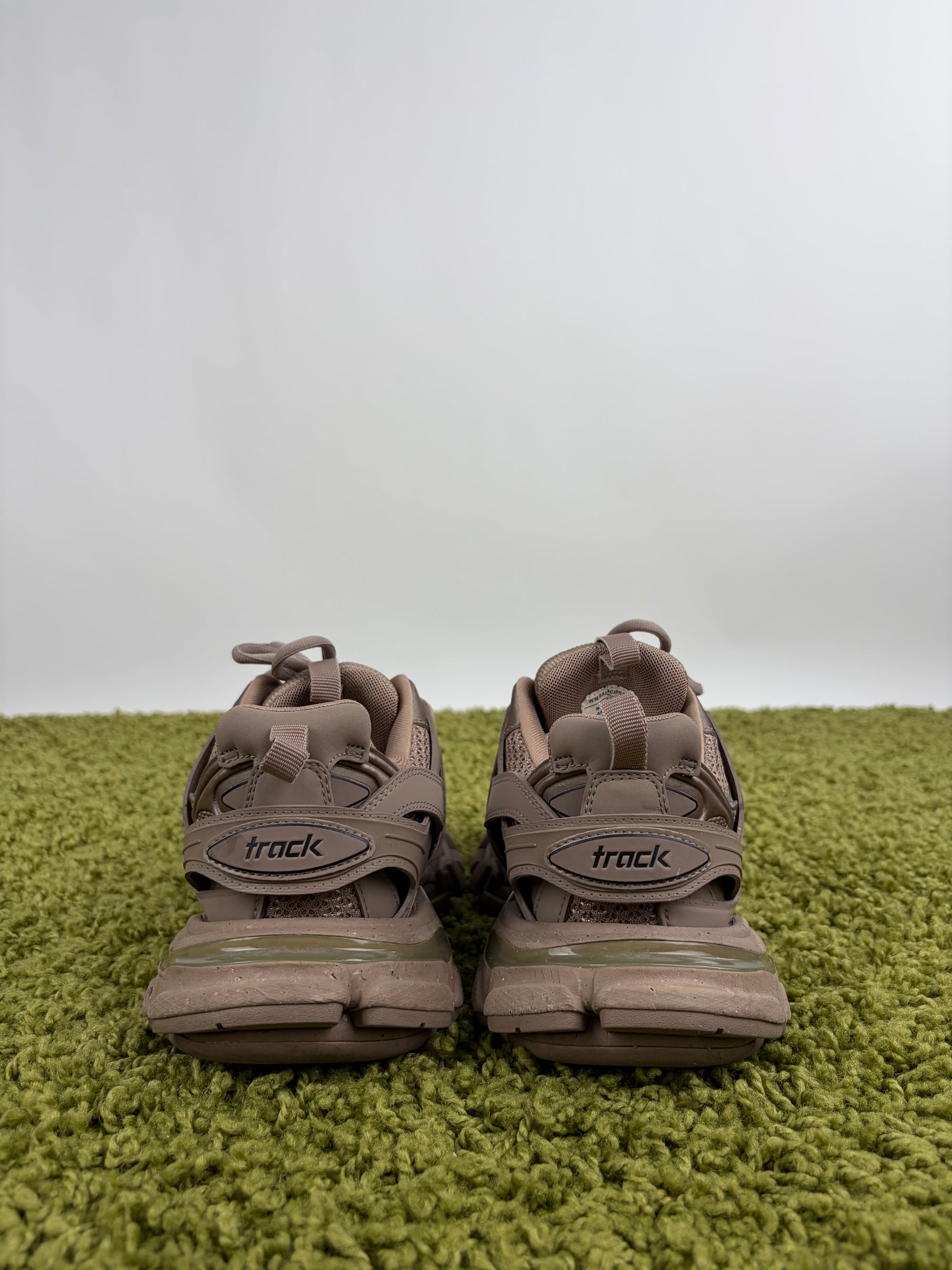 Balenciaga Track Size 37 marrone fango
