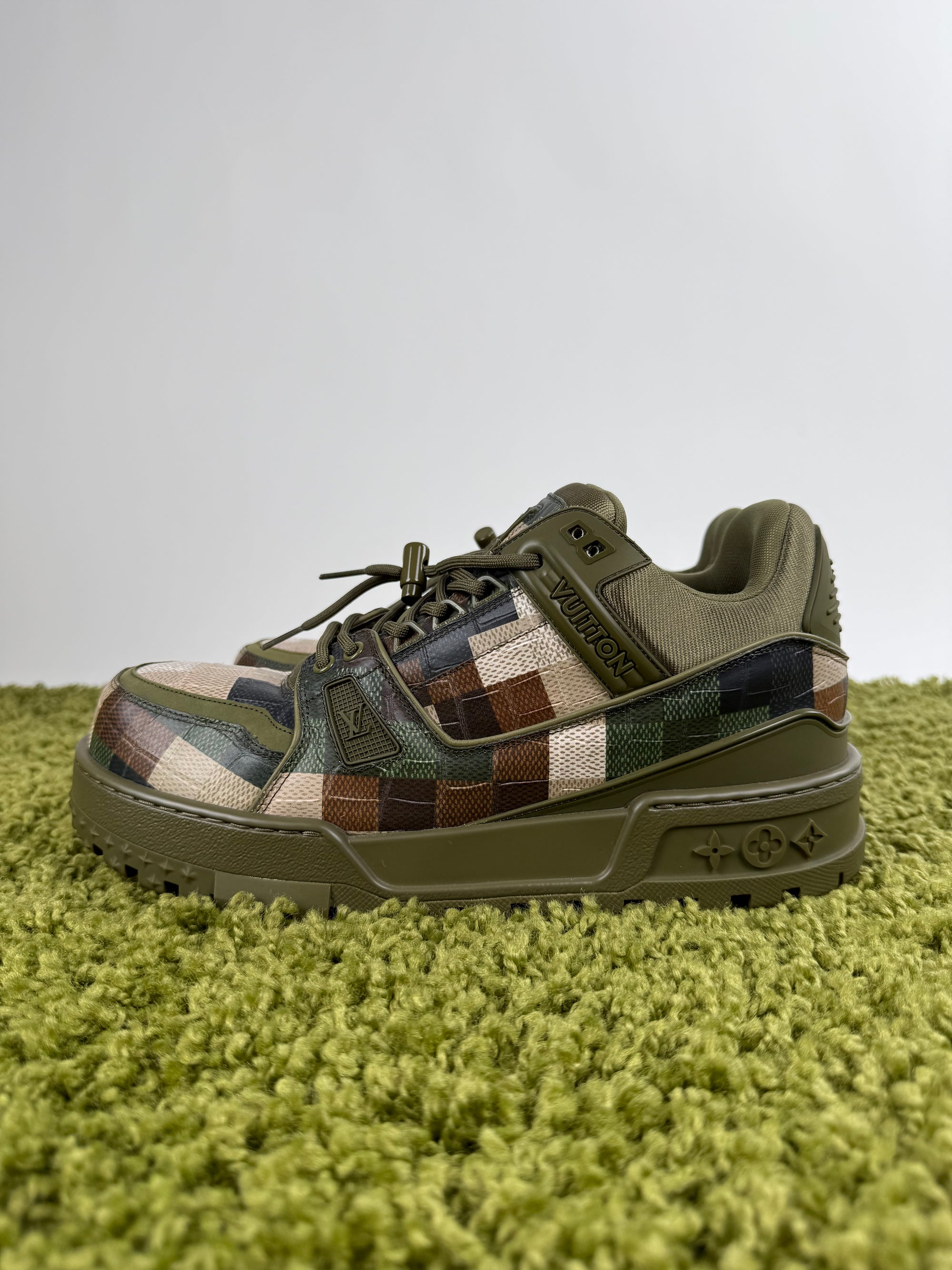 Louis Vuitton Trainer Maxi Verde 9