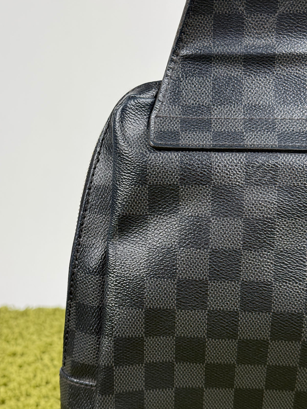 Mono spalla Louis Vuitton Avenue Sling Nero