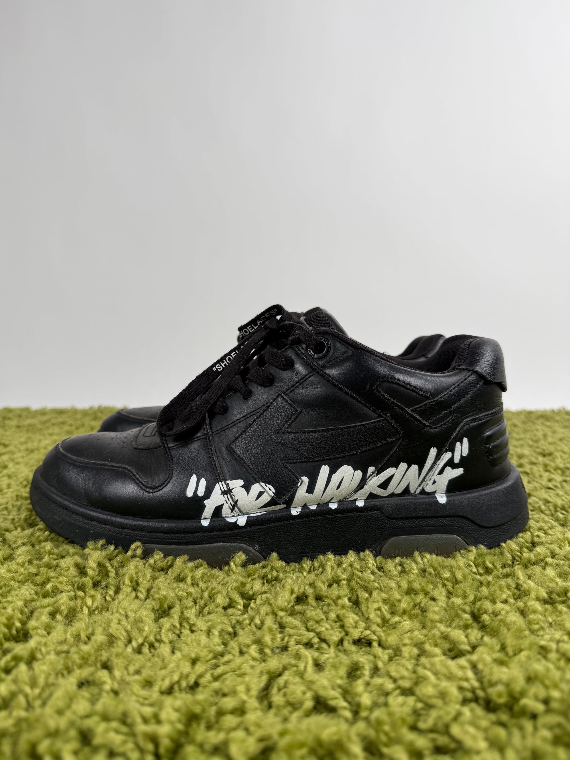 Off White “For Walking” Nera 42