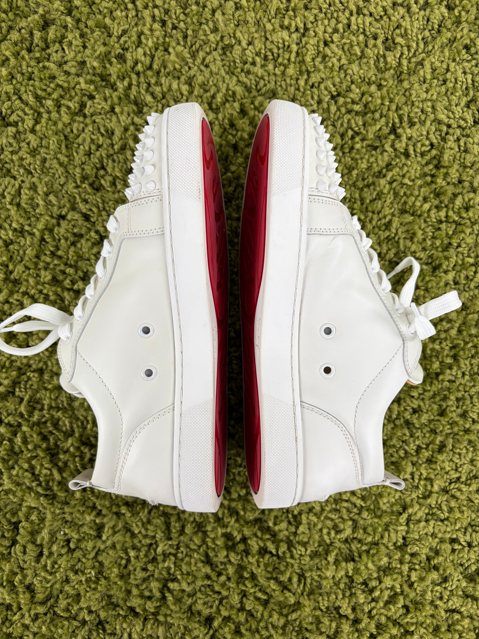 Louboutin basse Size 40 bianche