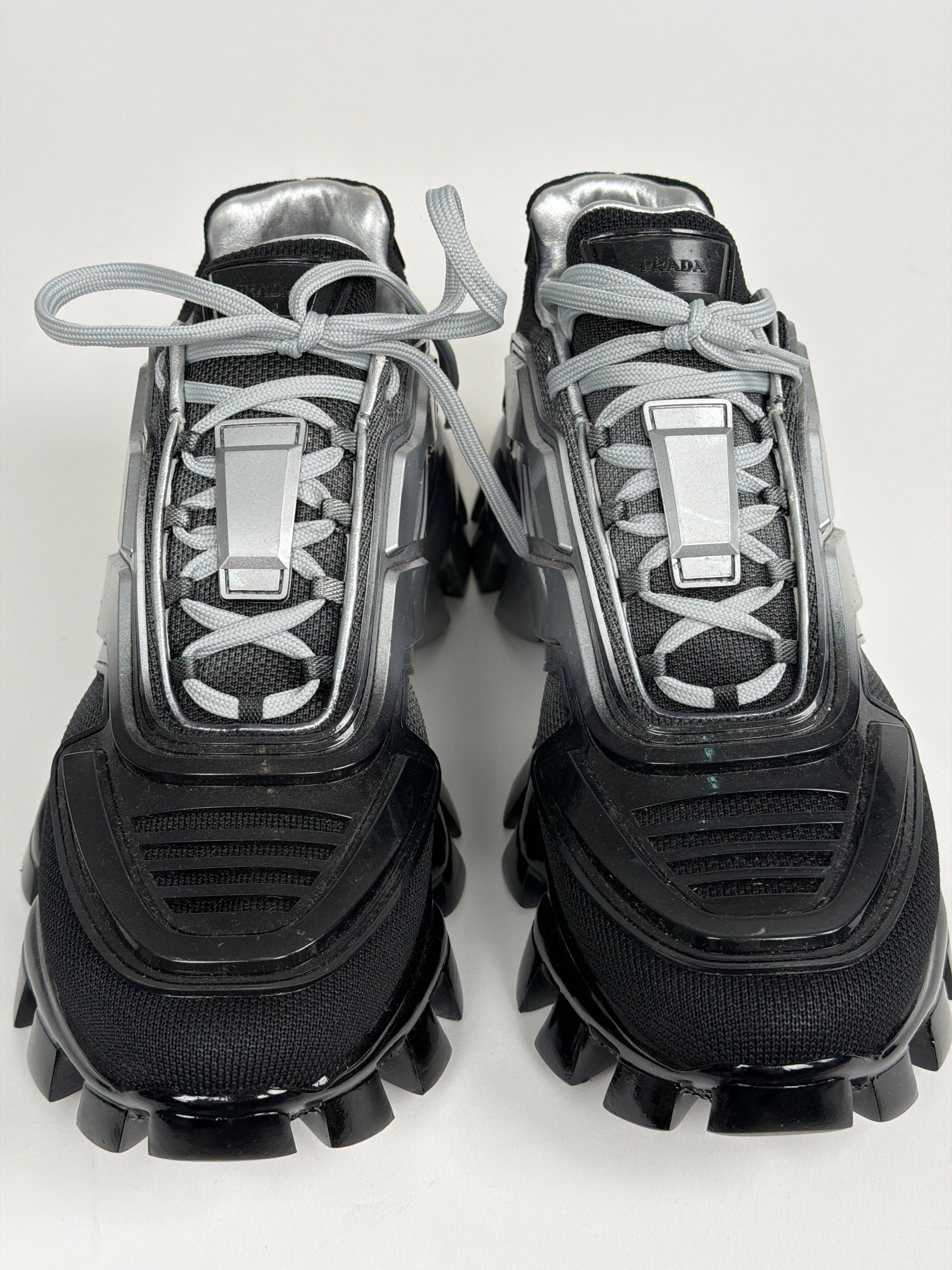 Prada thunder Size 43 nere e grigie